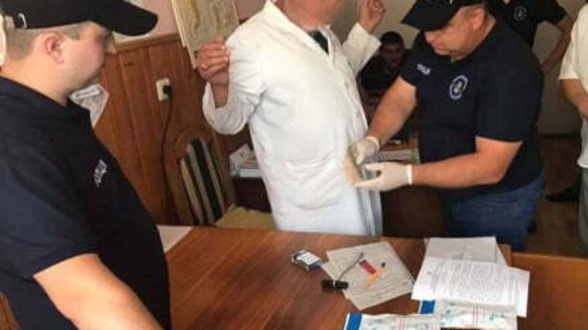На Закарпатті лікар вимагав 16 тис грн за подовження інвалідності