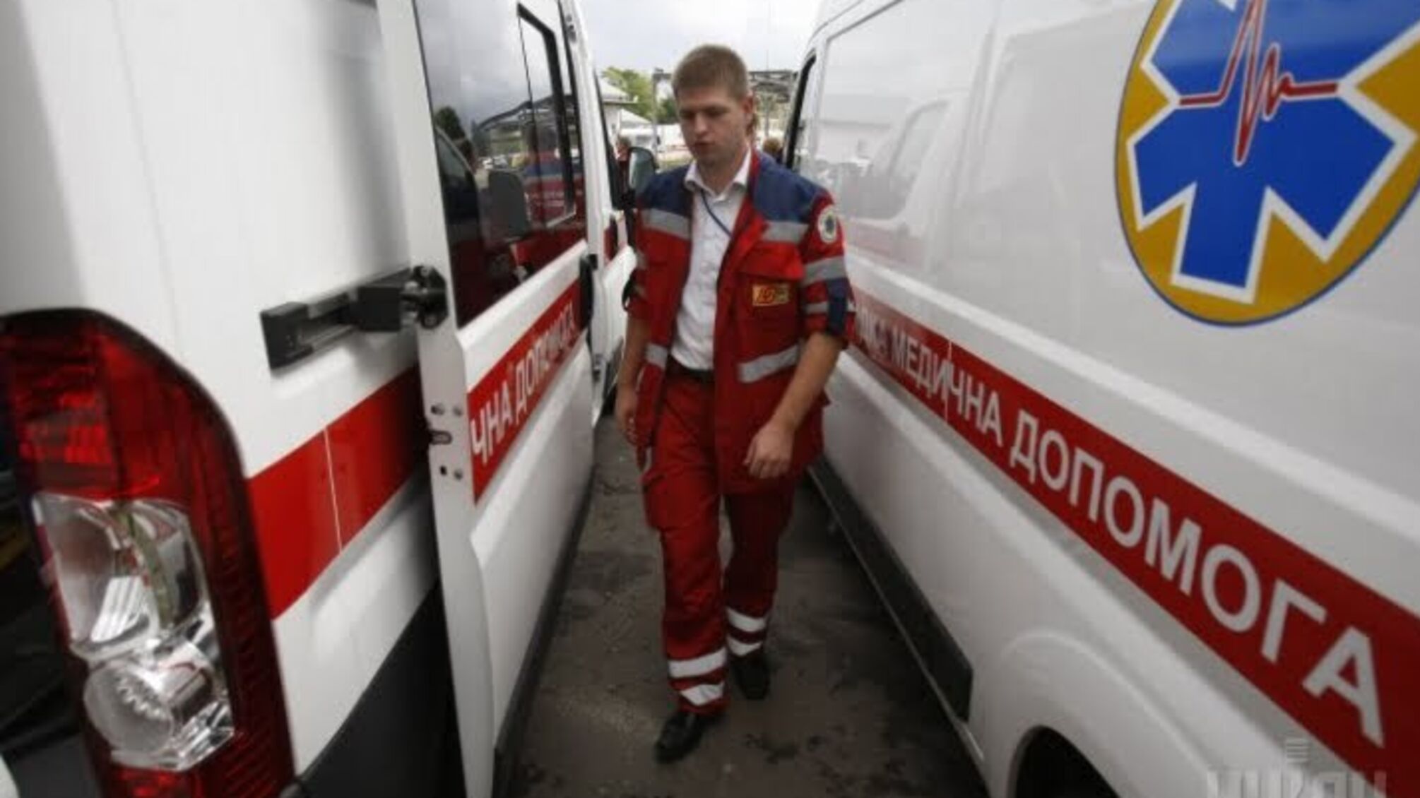 Рівненщина отримала 18 нових автомобілів швидкої допомоги