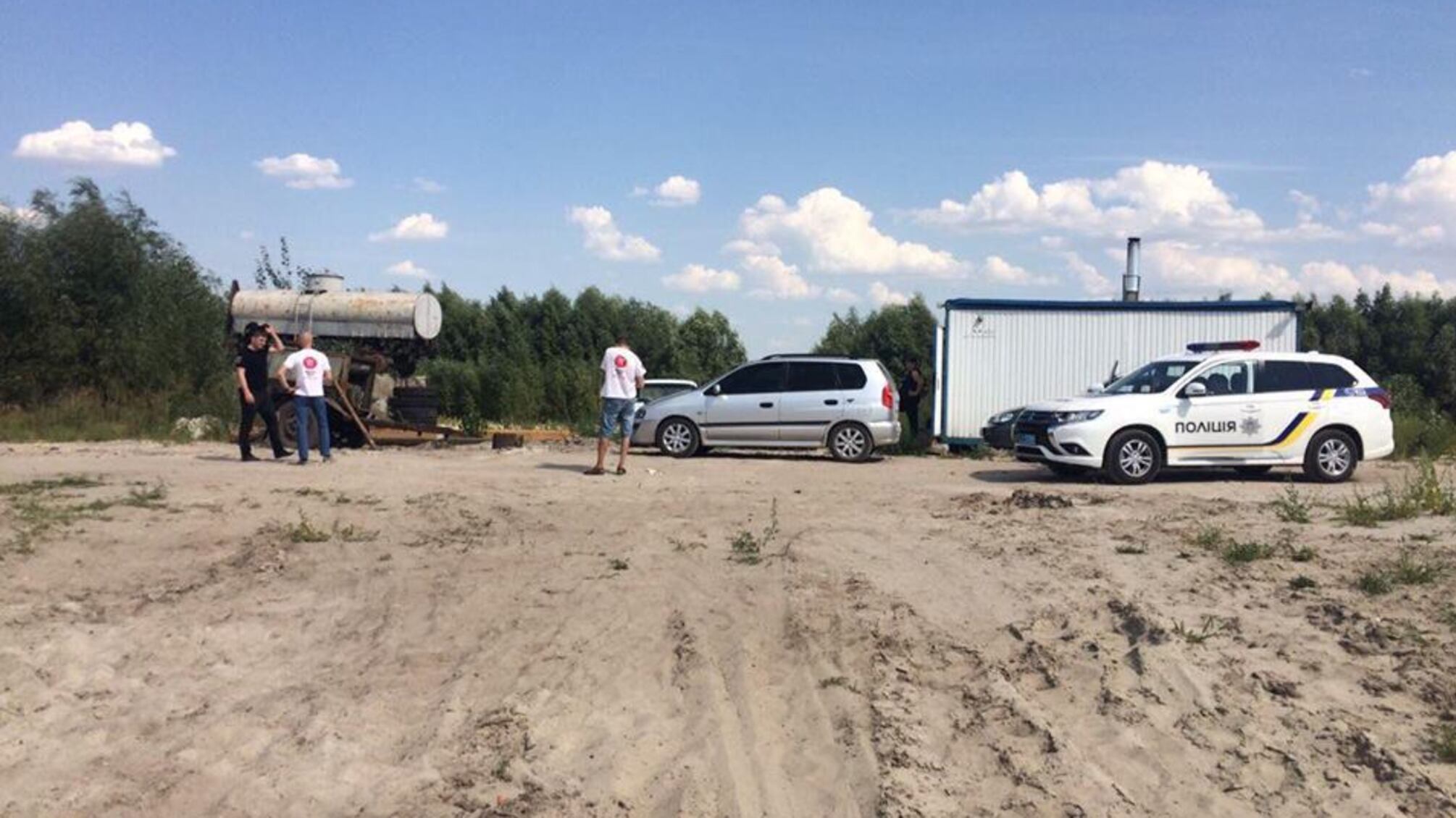 'СтопКор' звернувся до поліції Київщини через незаконний видобуток піску у селищі Погреби в області