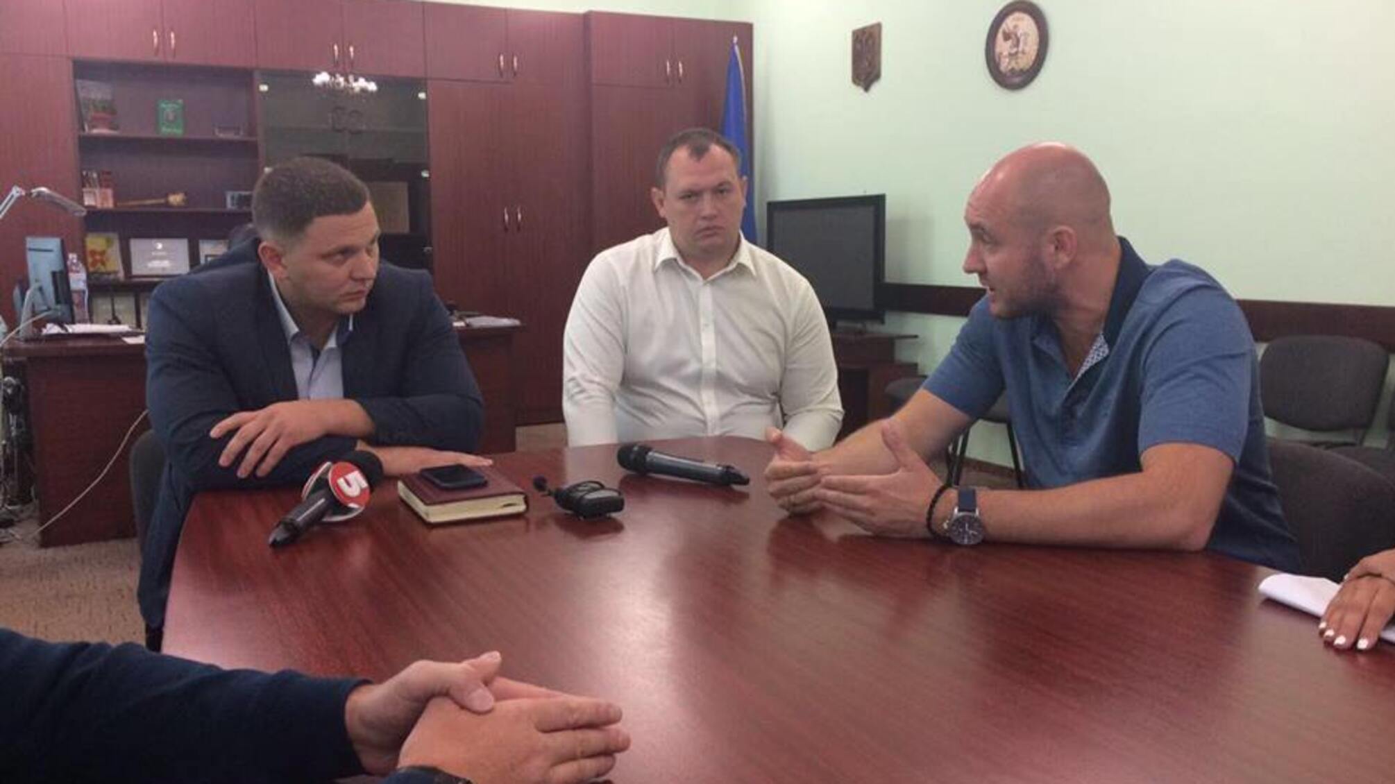 Головний коп Голосіївського району пообіцяв 'СтопКору' піти у відставку, якщо підтвердиться зв'язок поліції з піщаними браконьєрами на Видубичах