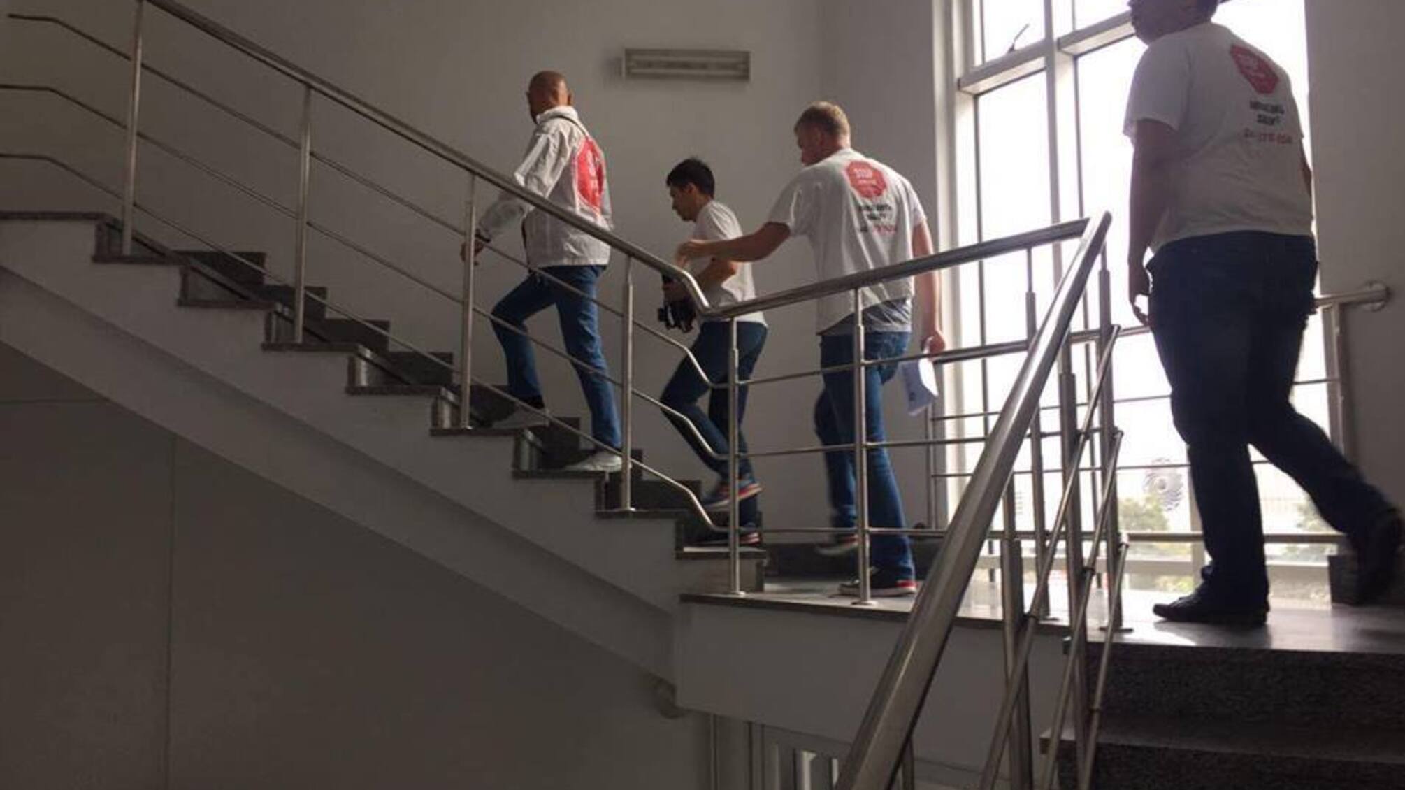 Керівництво Голосіївської РДА пообіцяло 'СтопКору' провести перевірку незаконної точки видобутку піску по вулиці Промисловій у районі