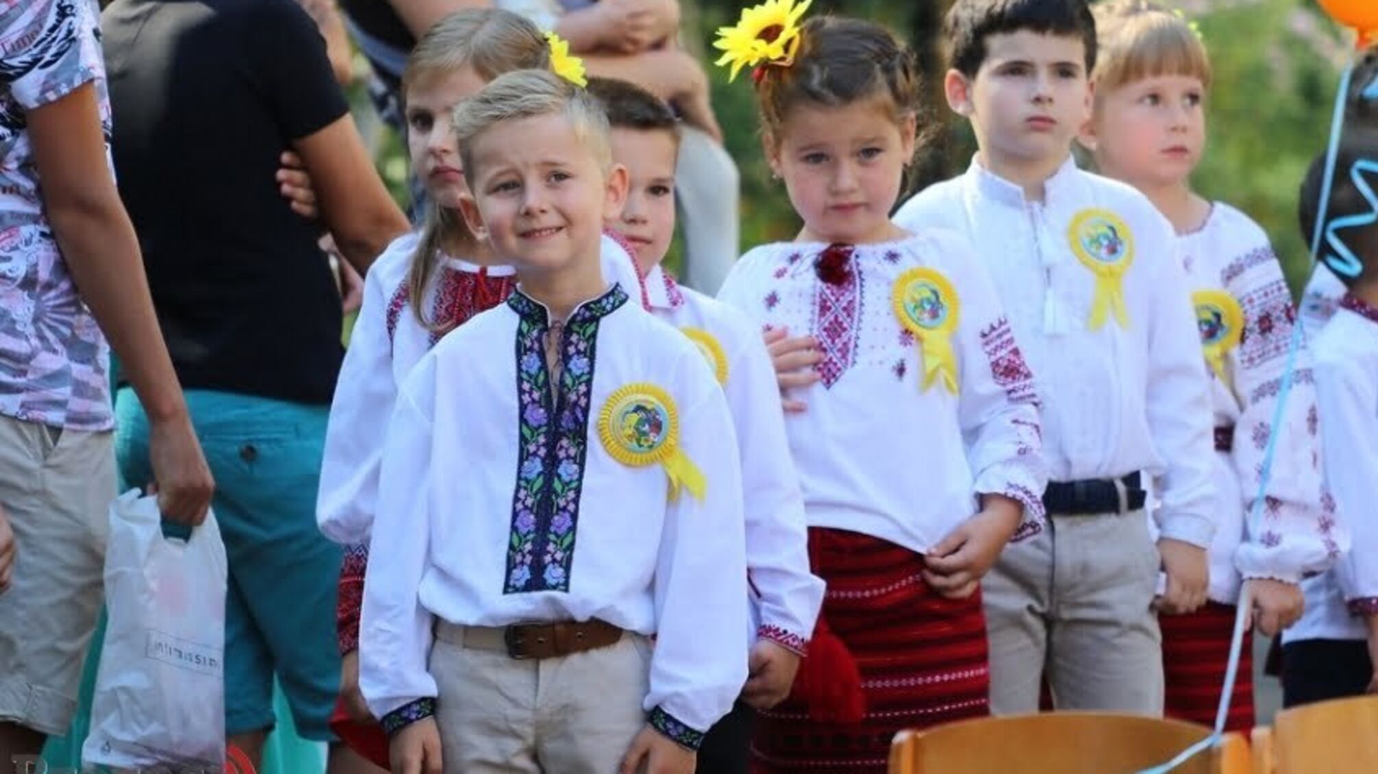 'Ми хочемо перемогти цю совкову традицію', – батьки школярів попросили політиків не приходити на лінійки 1 вересня