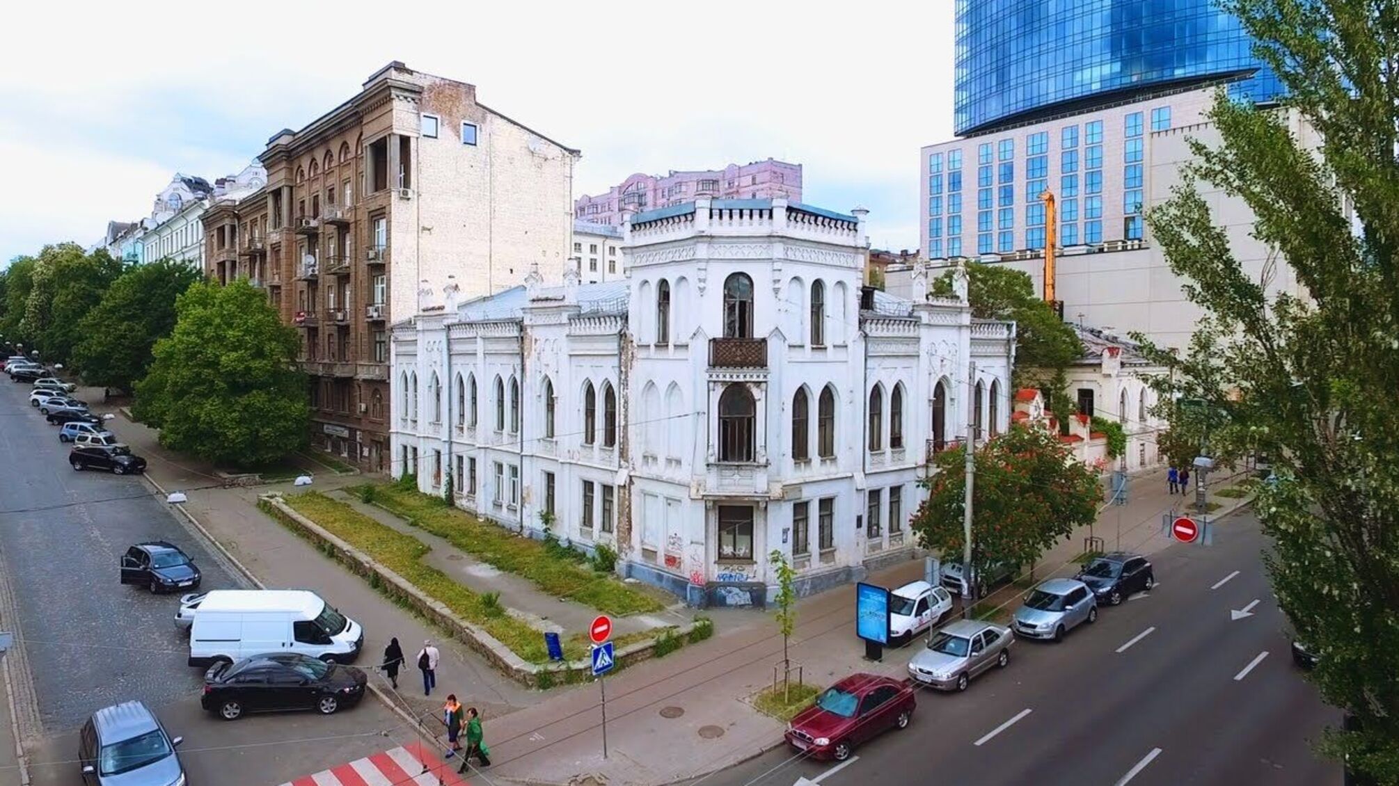 'СтопКор' дізнався, хто з політиків стоїть за скандальним будівництвом поруч із садибою Терещенків у Києві