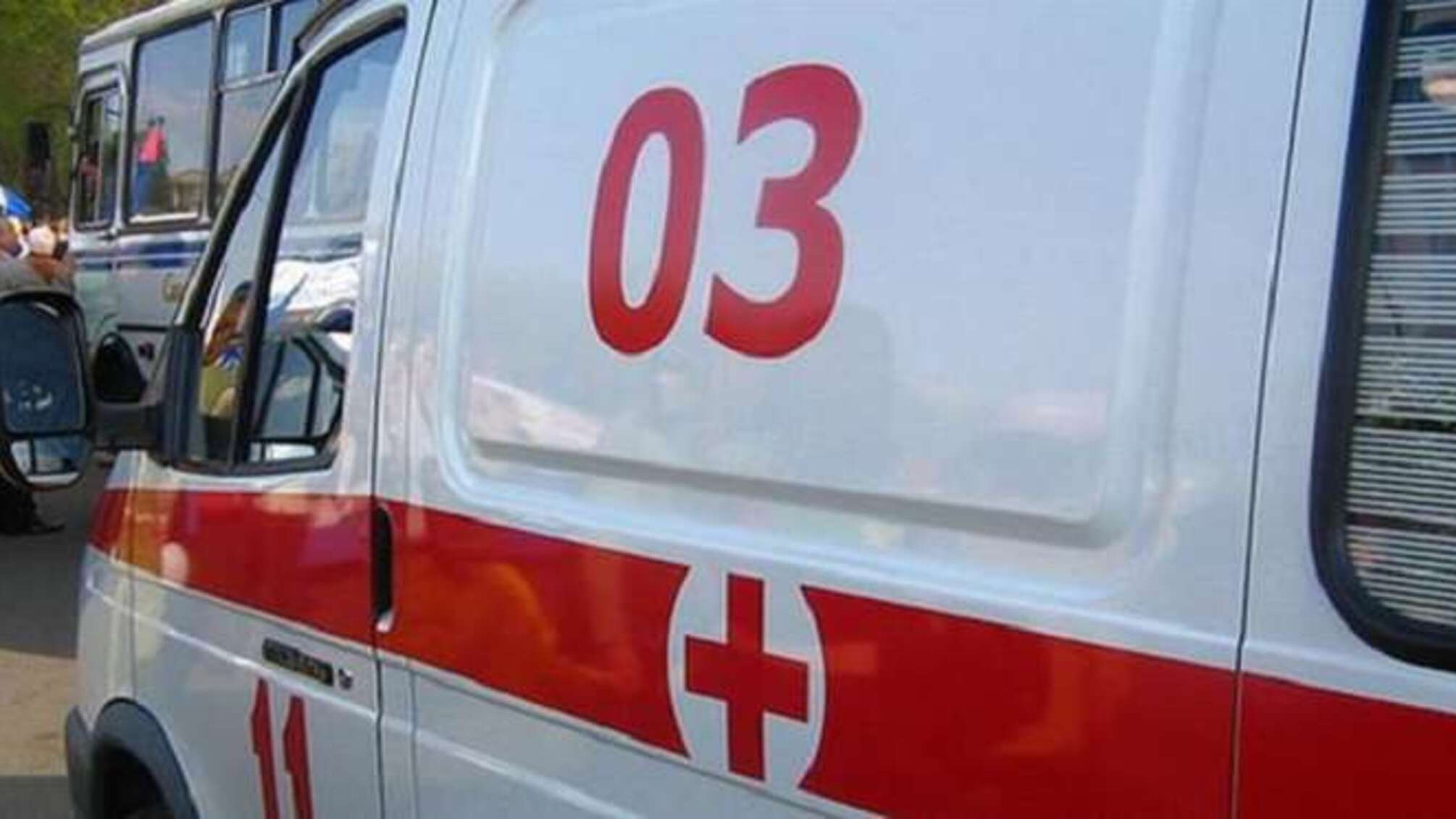 У Харкові вижив 30-річний чоловік, який випав з висоти 6 поверху, – подробиці події