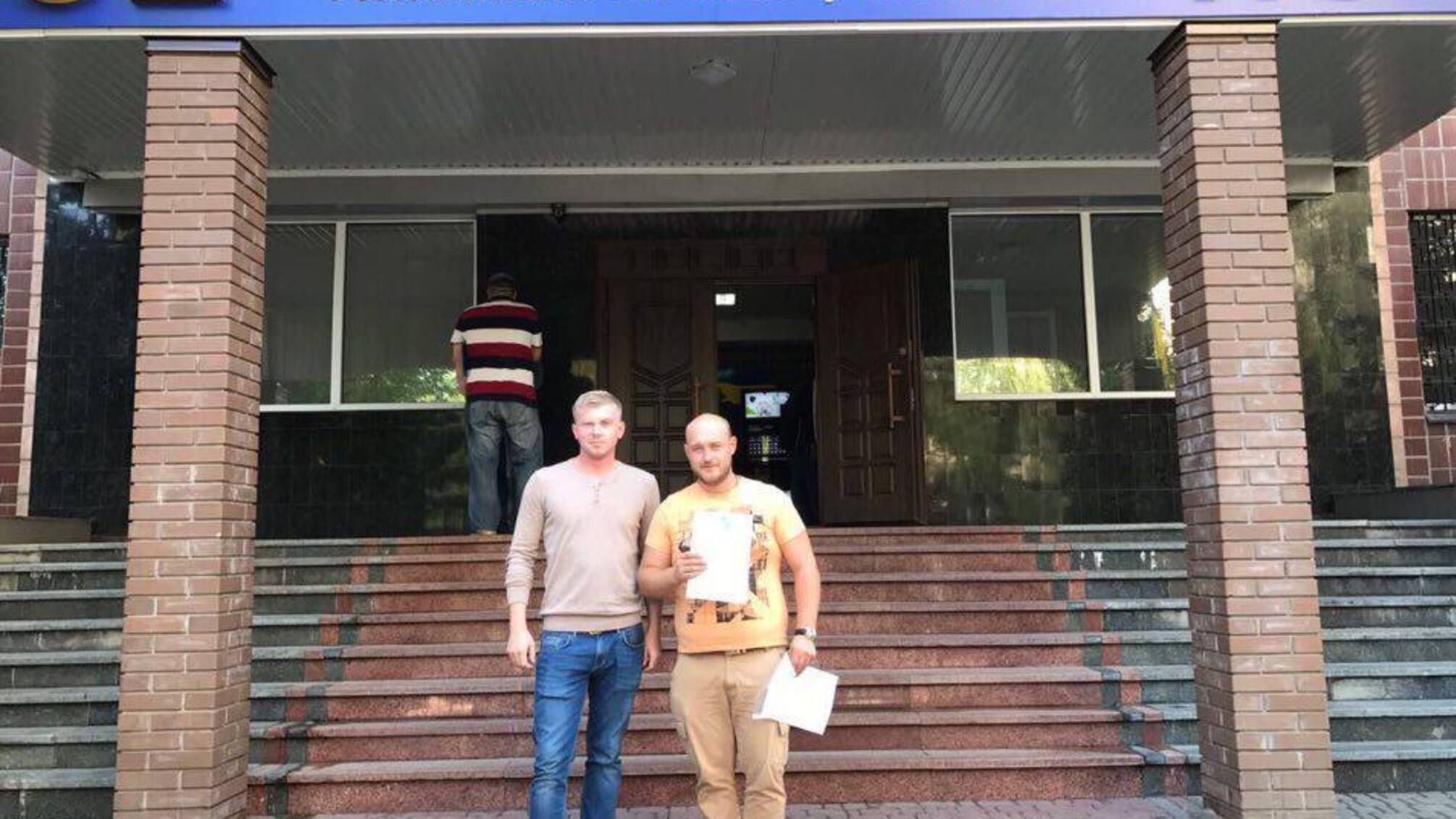 Активісти передали до поліції Голосієва неспростовні докази порушень з боку піщаних нелегалів з Видубичів у Києві