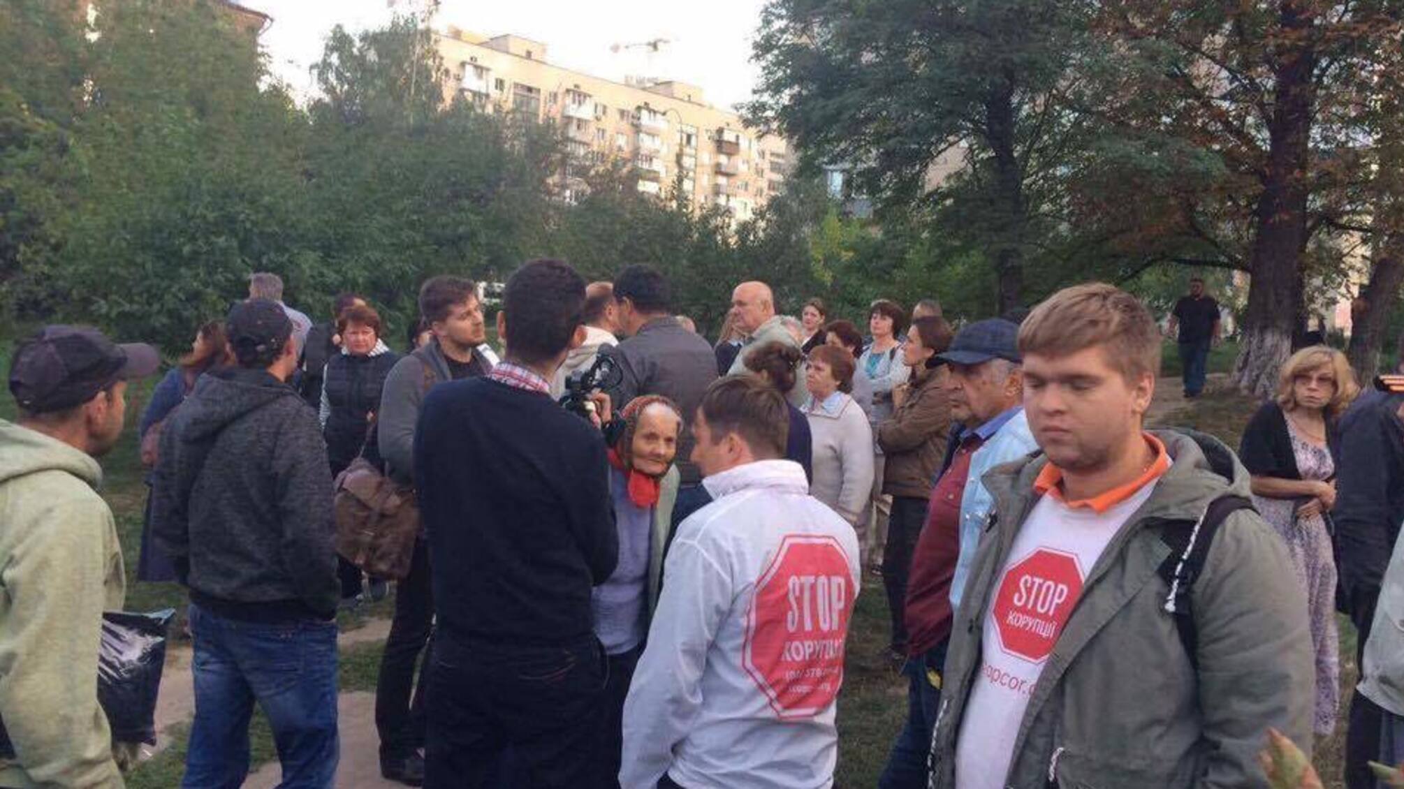 'СтопКор' з'ясував, хто із забудовників накинув оком на сквер Героя України Максима Шаповала