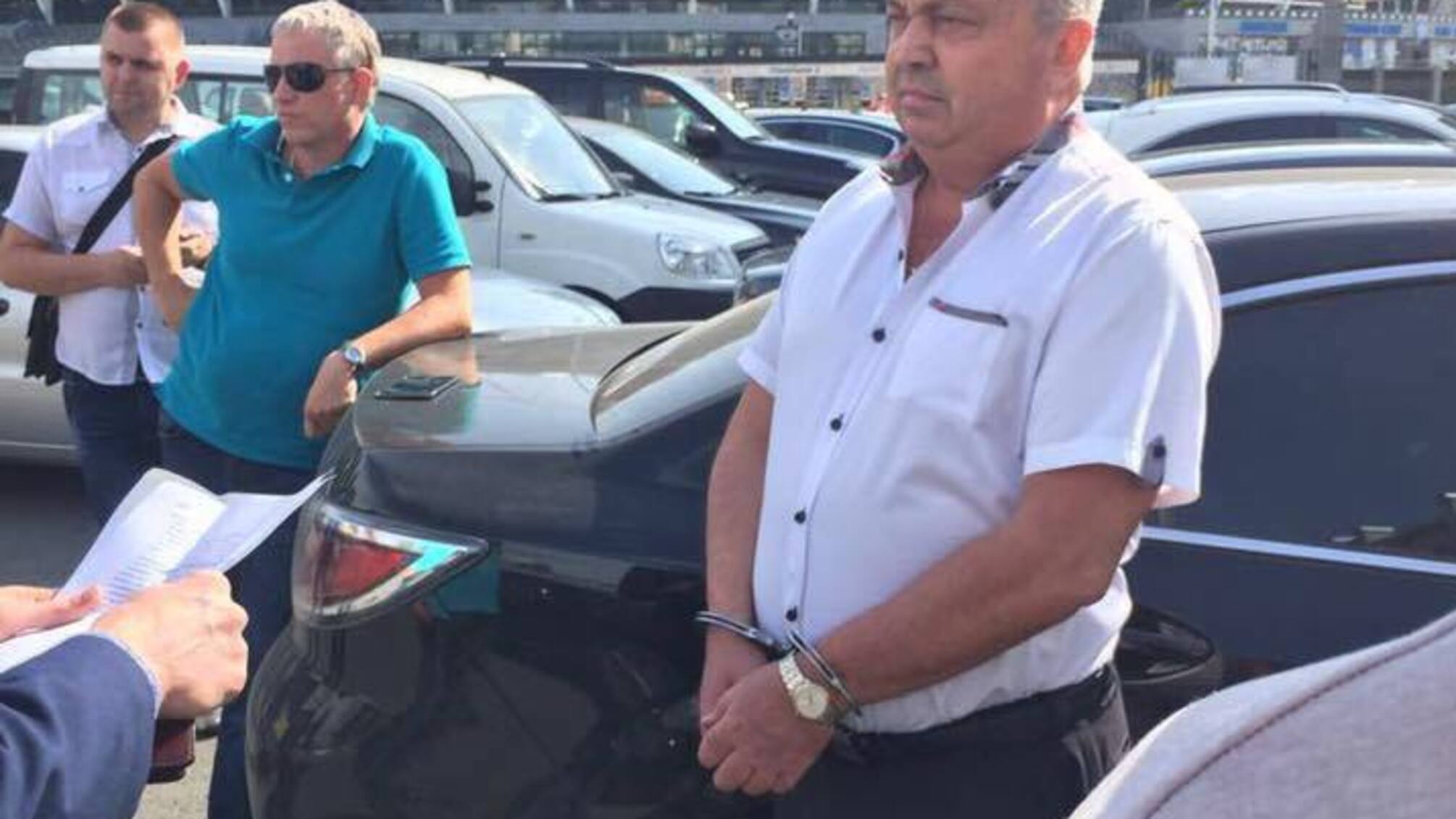 Гучне затримання на хабарі: голова правління 'Хліб Україна' вимагав 10 тис доларів