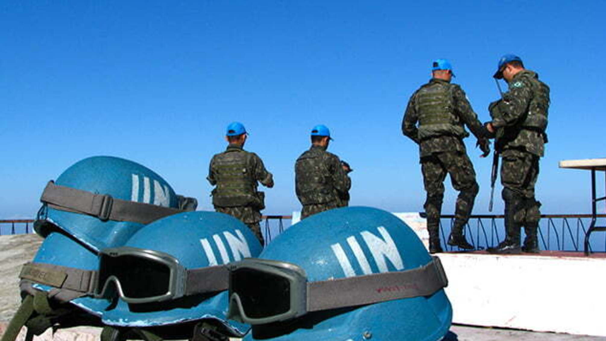 На Донбас можна вводити миротворців при повній тиші з обох сторін – Айвазовська
