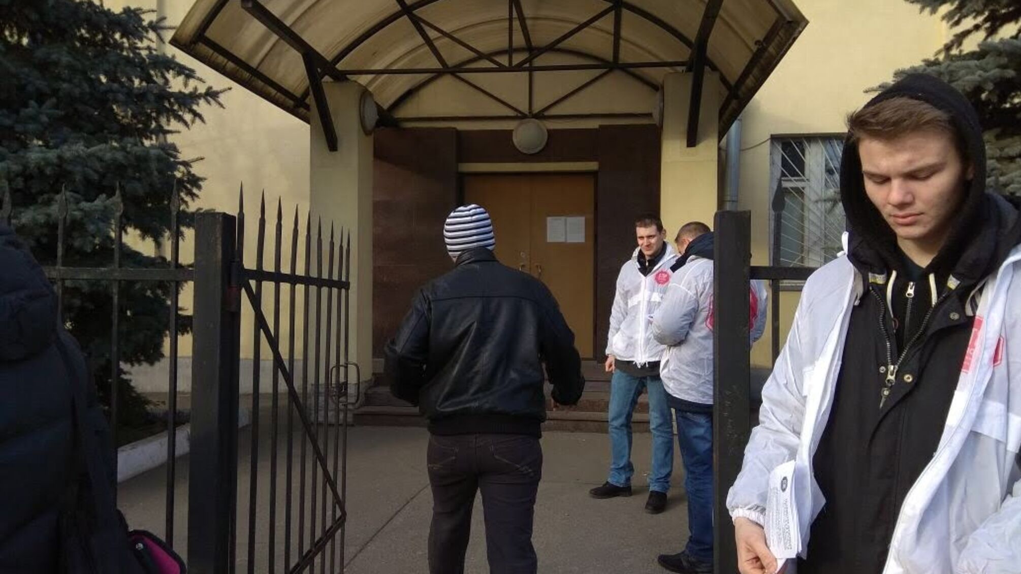 'СтопКор' провів виїзну приймальню під стінами Дніпровського суду Києва