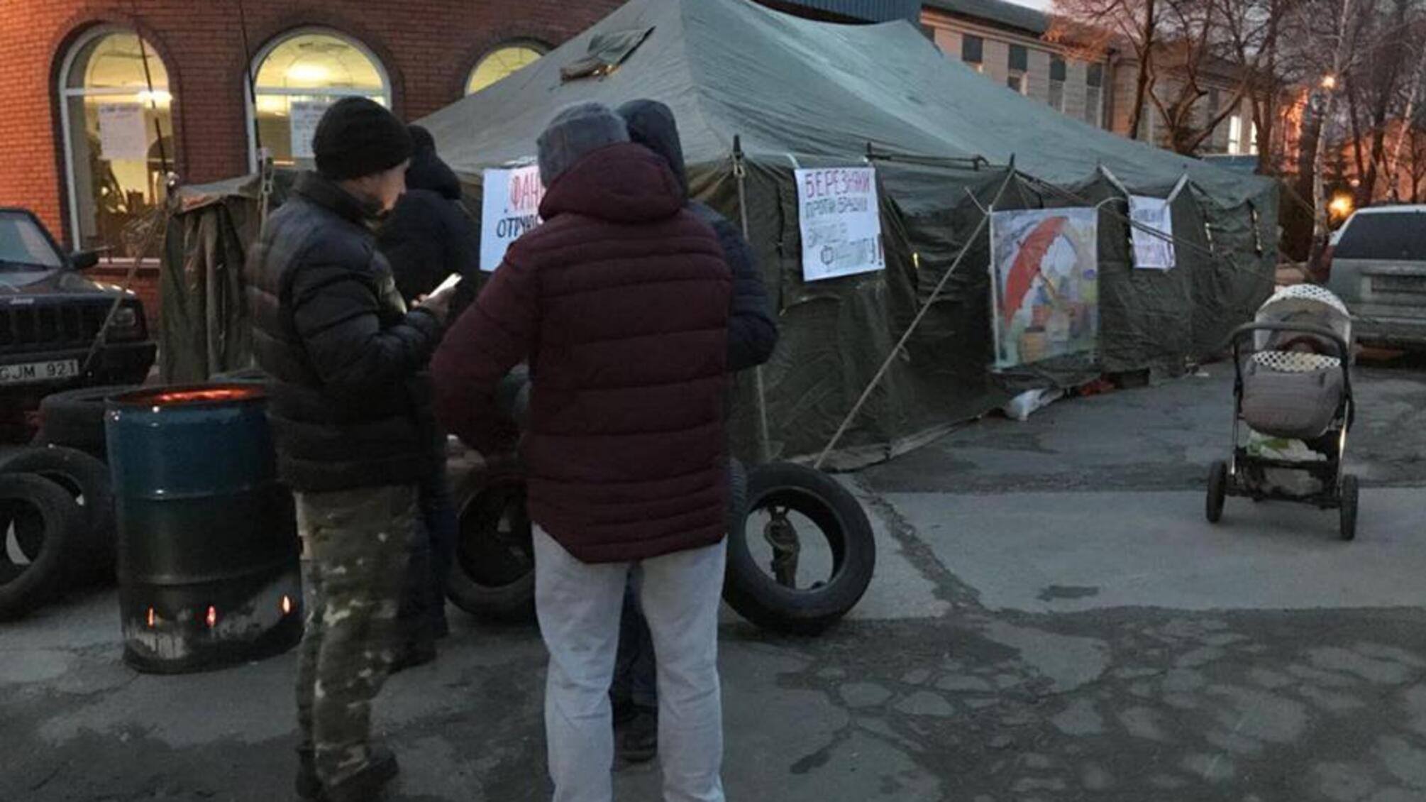 Екологічна комісія Київради відклала питання про перенесення скандального заводу 'Фанплит' за межі Києва