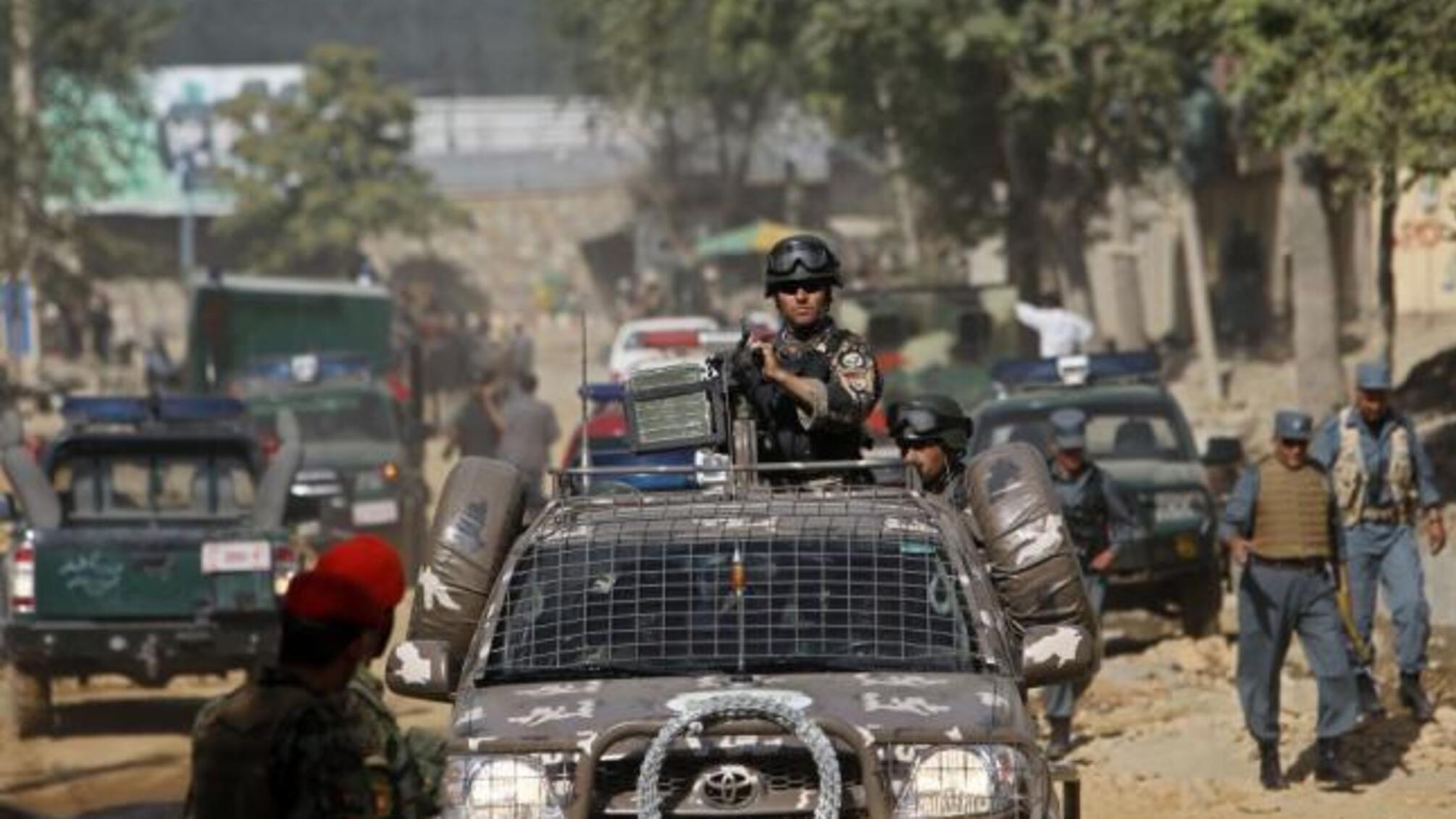 Під час нападу невідомих на військову академію в Кабулі загинуло двоє військових