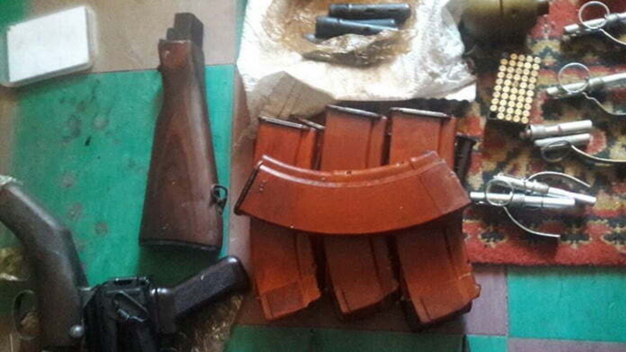 На Дніпропетровщині ліквідували канал переправлення зброї із зони АТО