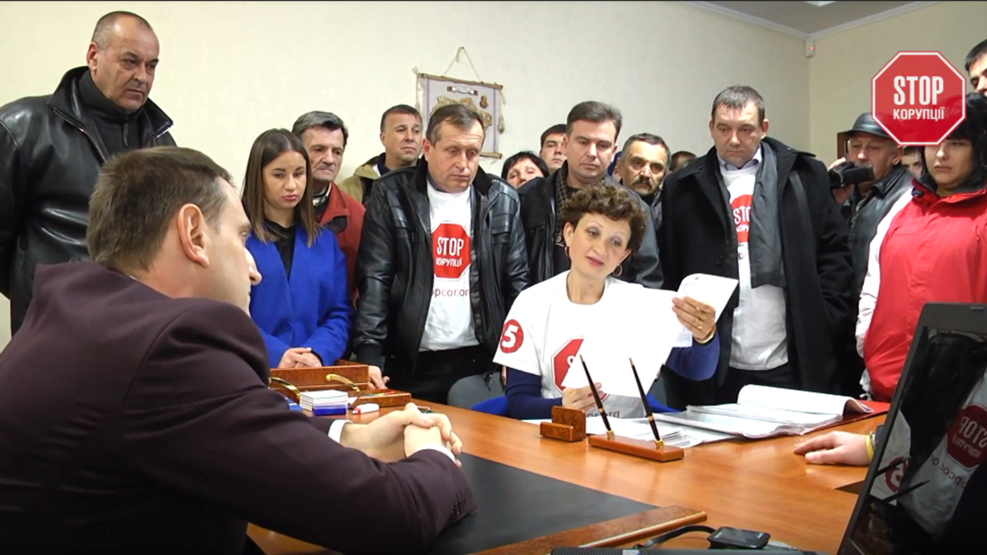 Direct Action Journalism against Corruption in Ukraine