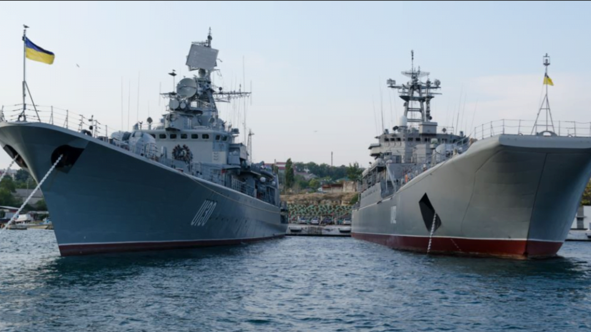 У Путіна зробили заяву щодо відмови України забирати кораблі з Криму