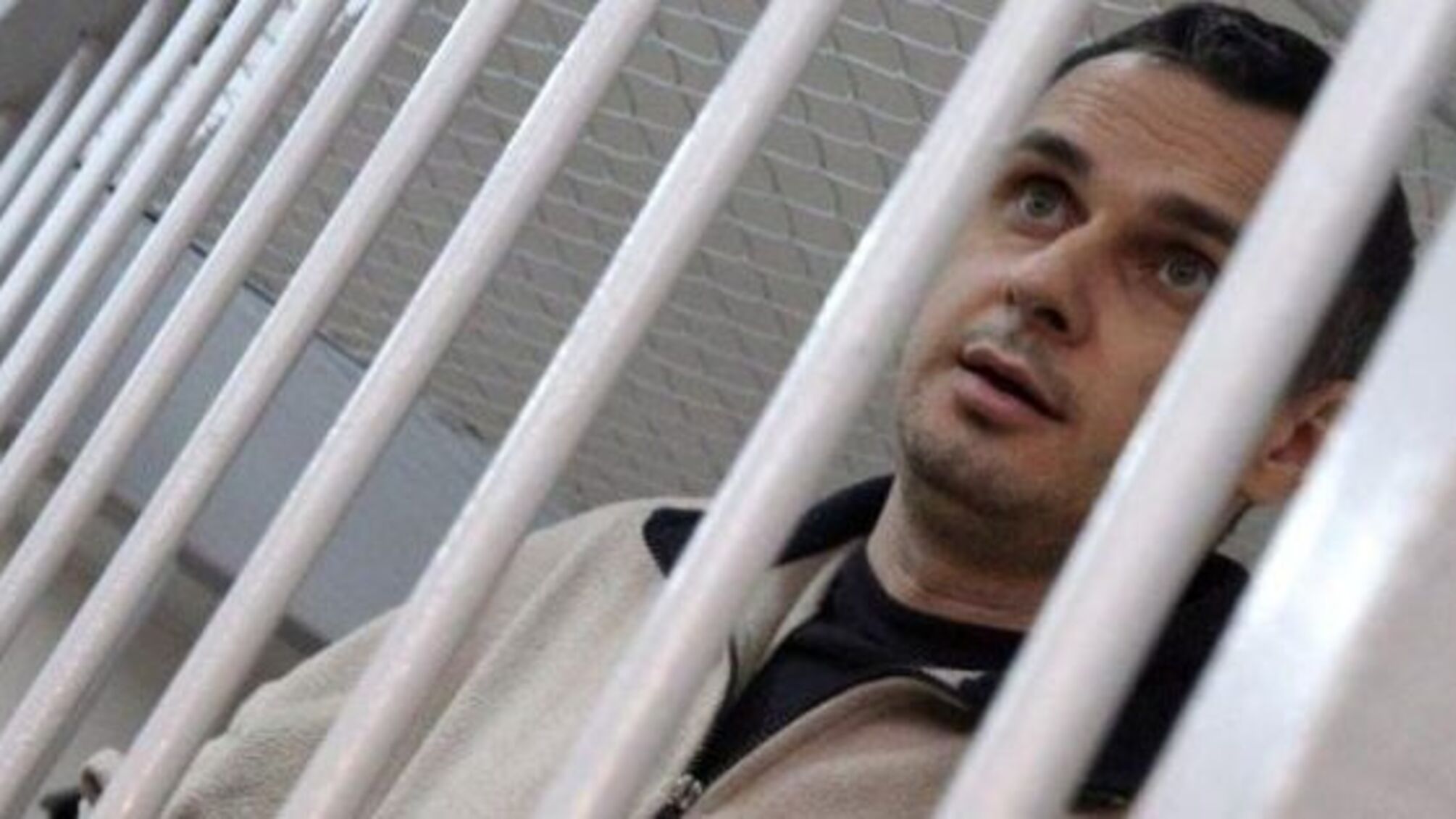 Сенцов в реанімації: в'язень Кремля не вірить, що вибереться, і вже написав заповіт