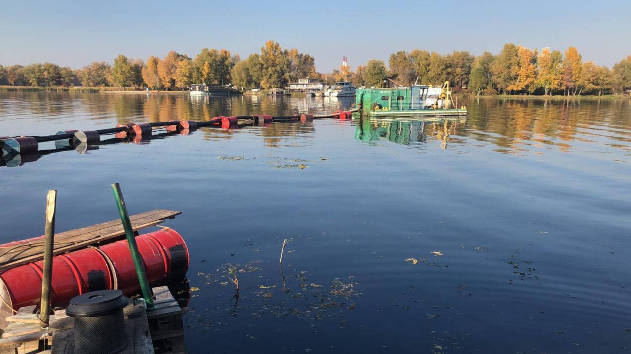 У Києві громадські активісти закрили незаконну точку видобутку піску у заплаві Галерна