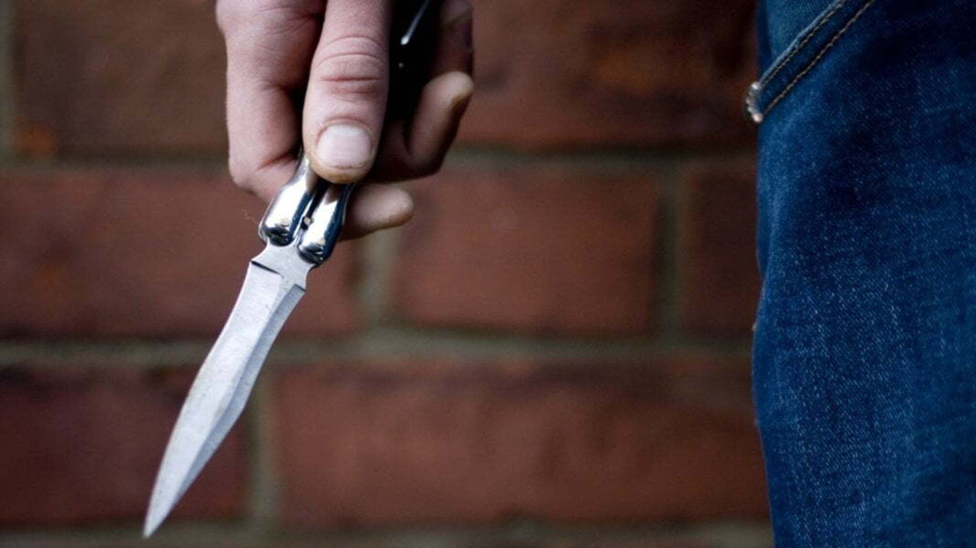 Банда 'героїв Новоросії' вчинила розбійний напад у Луганську, постраждав літній чоловік – кадри