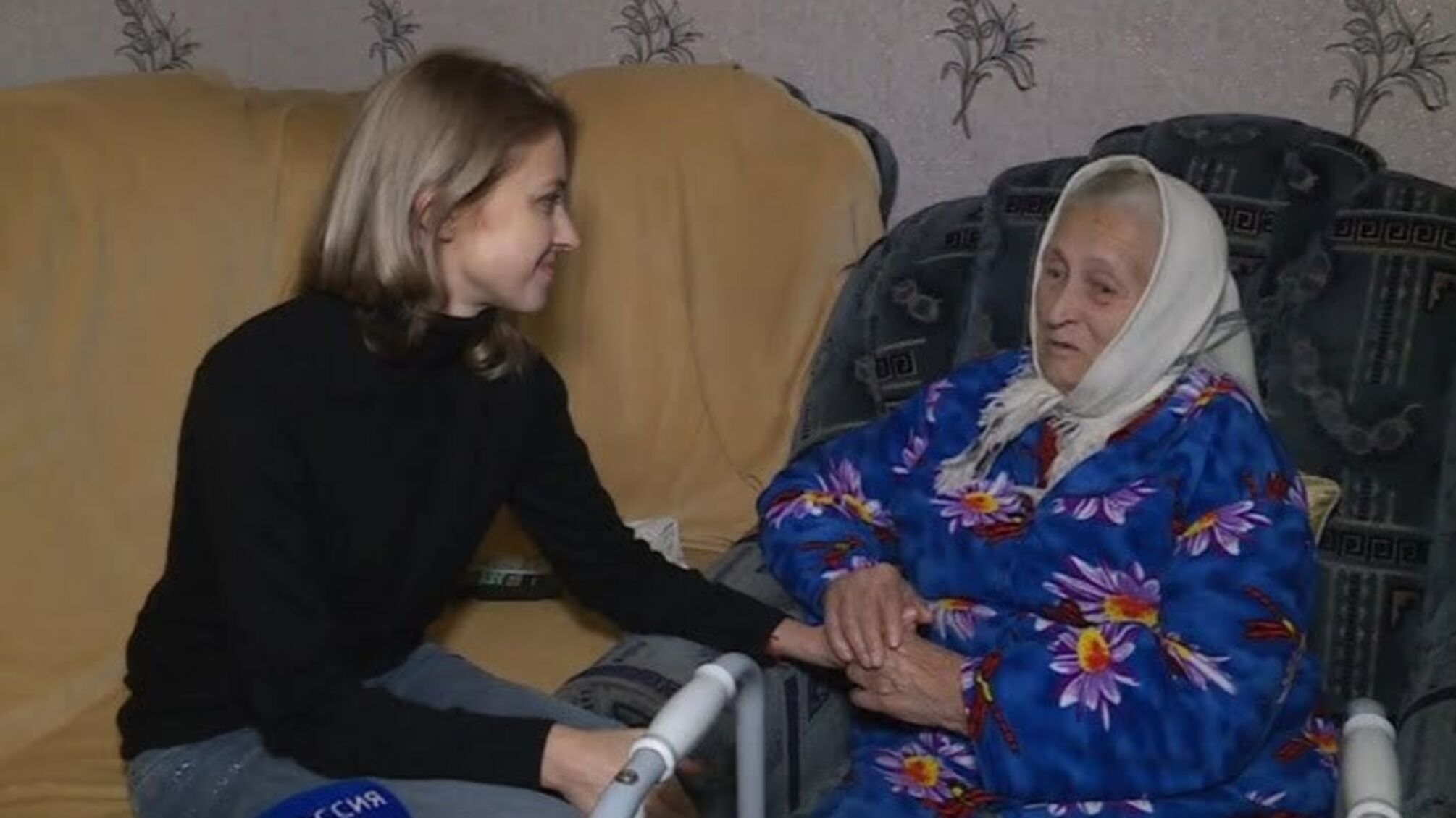 Поклонська влаштувала шоу із зустрічі з бабусею-сепаратисткою – кадри