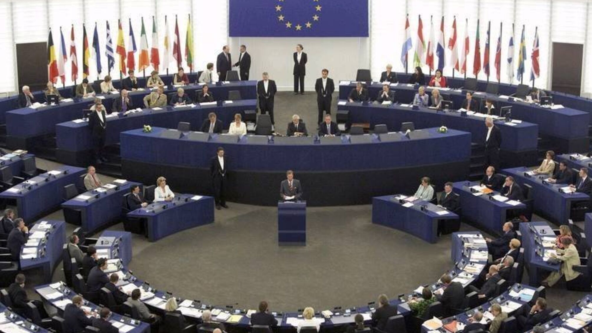 Європарламент аплодував стоячи українцеві Сенцову: опубліковані кадри, де Олегу присуджують премію Сахарова