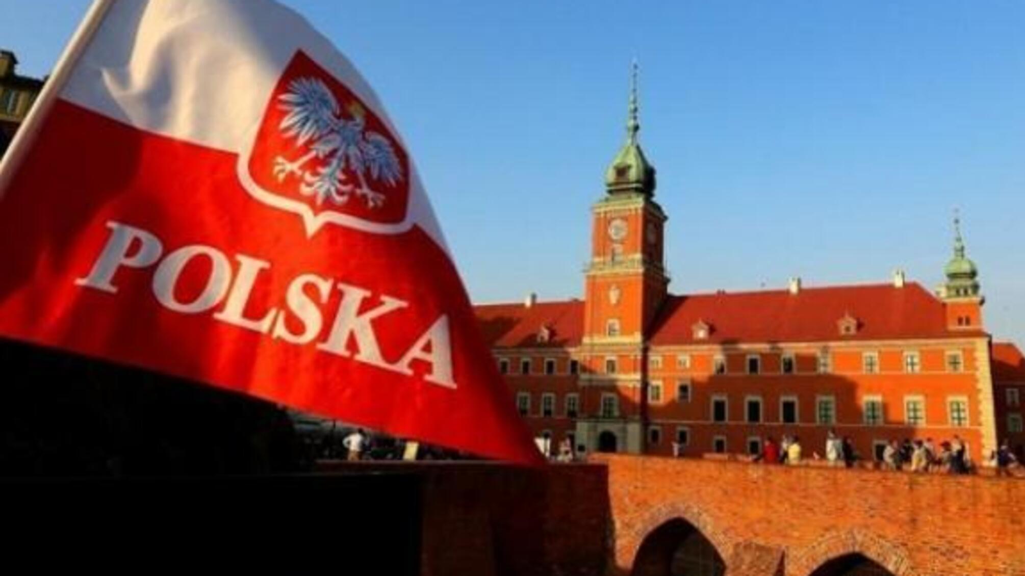 Суд дозволив лесбійській парі у Польщі зареєструвати дитину