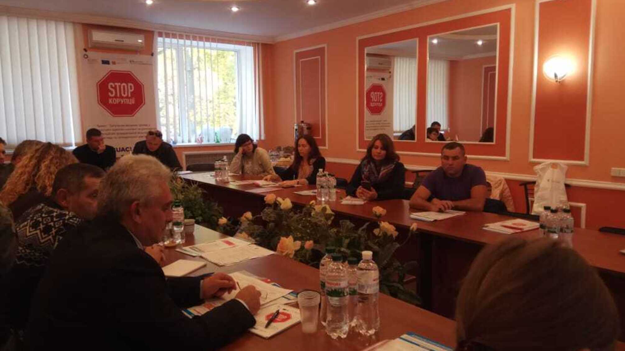 Команда «СтопКору» стає міцнішою: в рамках «Школи громадянської освіти» активістів навчили вирішувати конфліктні ситуації