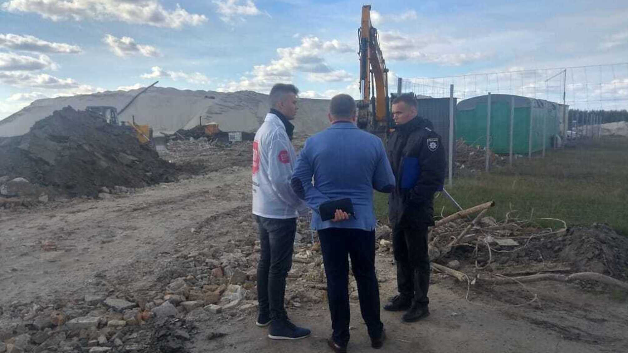 'Бєзразлічіє – наше облічіє' – як поліція ігнорує факти незаконного видобутку піску на Київщині