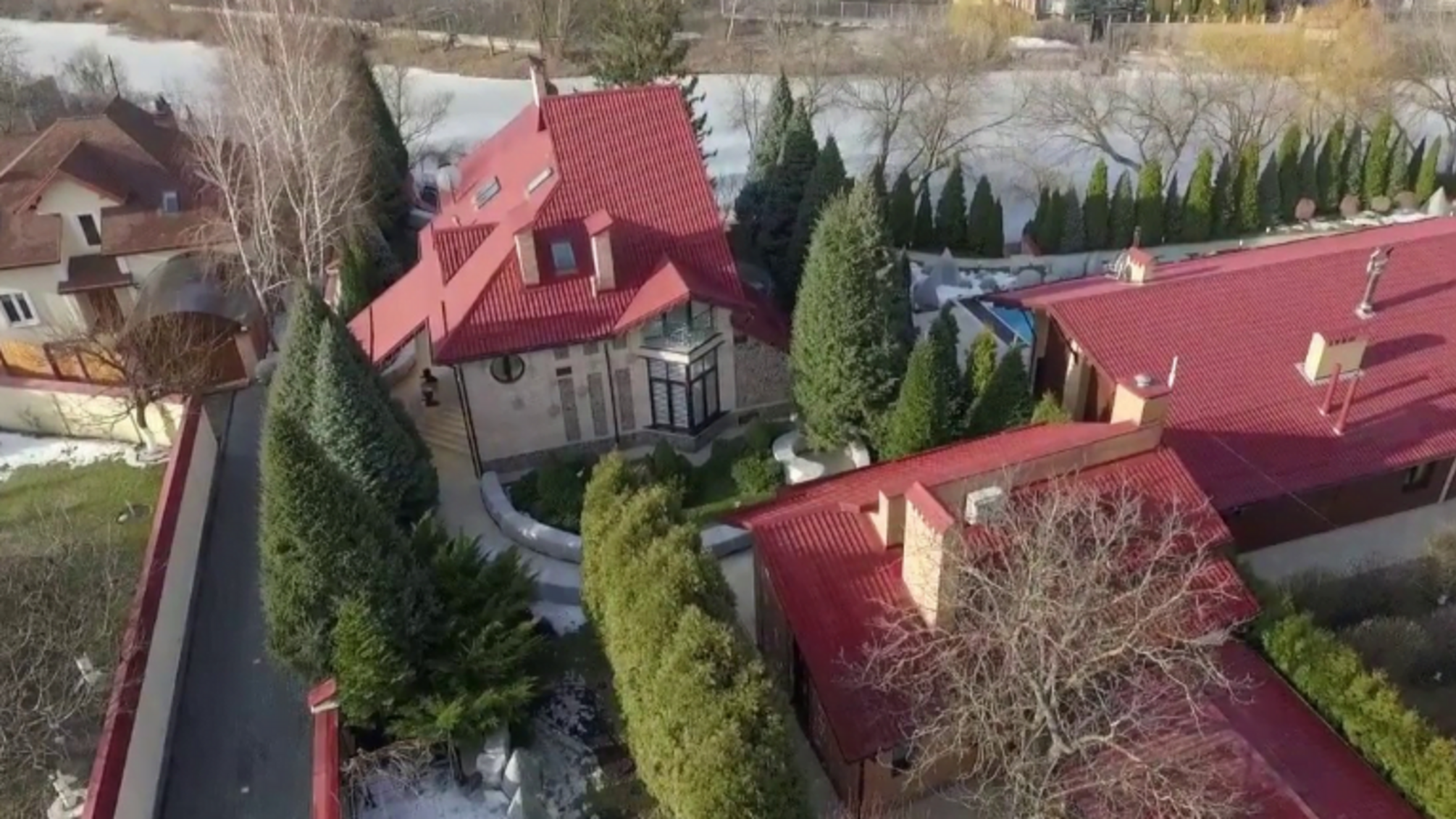 Забрати землю у рейдерів і створити реабілітаційний центр для учасників АТО! На сайті КМДА зареєстрували електронну петицію