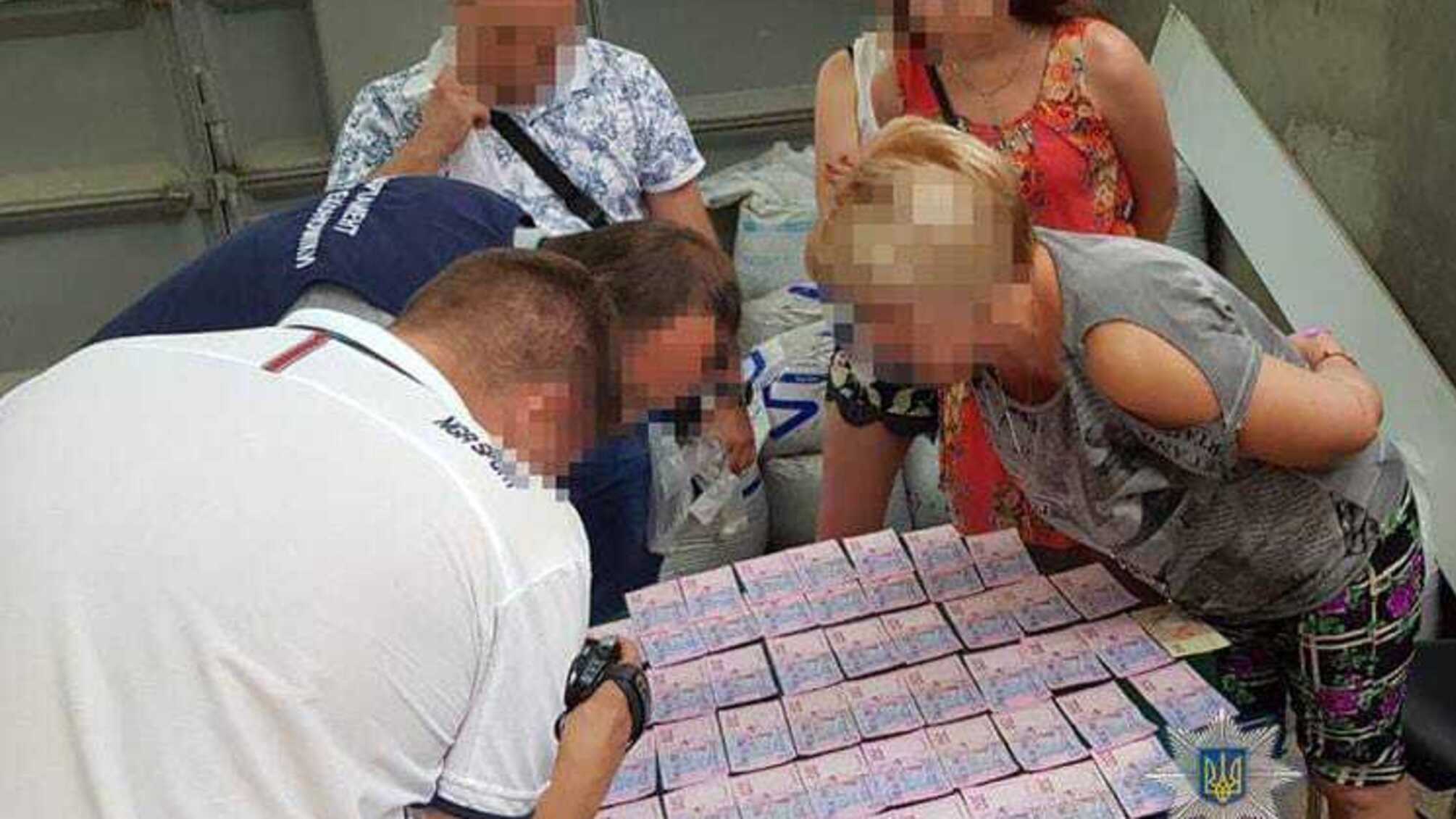 “Корупційна сім’я” – суд виніс вирок вже другій заступниці мера Марганця, яку впіймали на хабарі