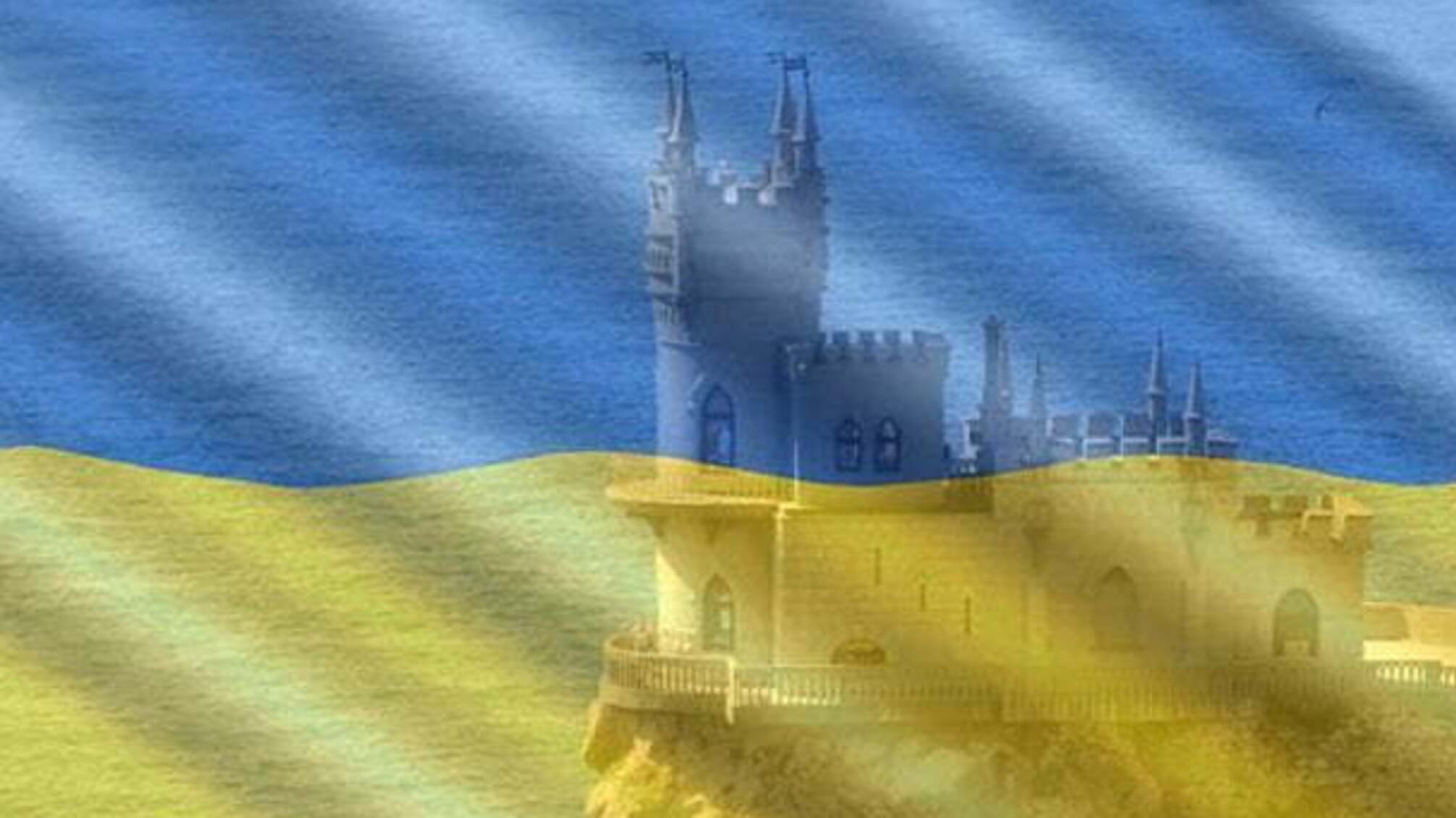 При Україні краще було: пропагандистка з українським прапором прогулялася по Криму – відеоексперимент провалився