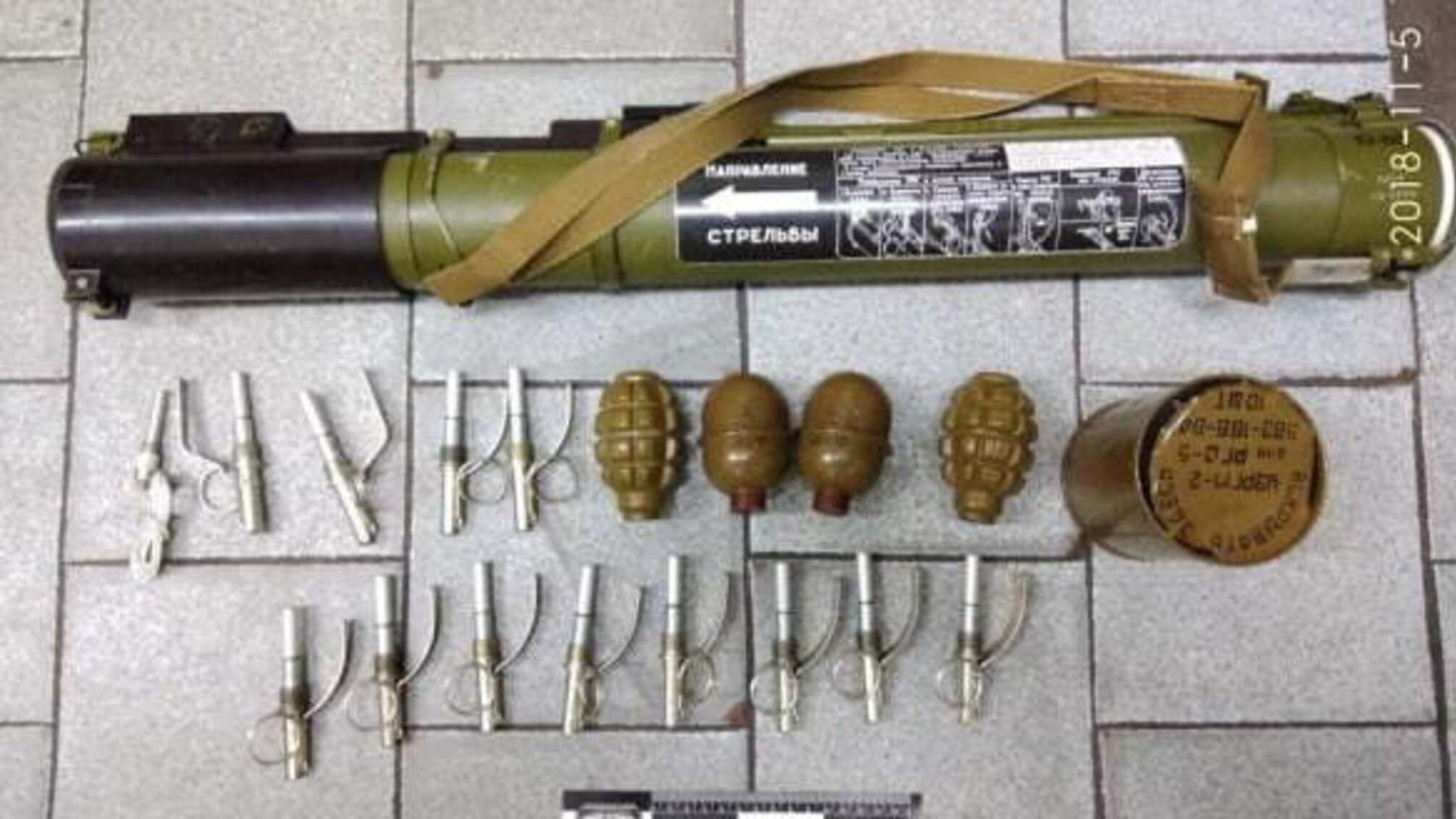 У метро з гранатами: у Харкові пасажир хотів проїхатися в громадському транспорті з сумкою боєприпасів