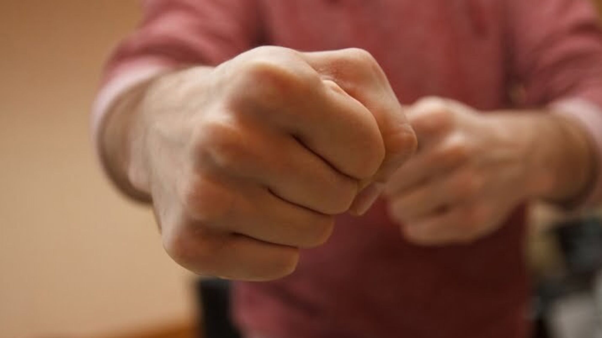 Побиття замовляли? – В Білій Церкві чоловік замовив піцу і побив кур’єра