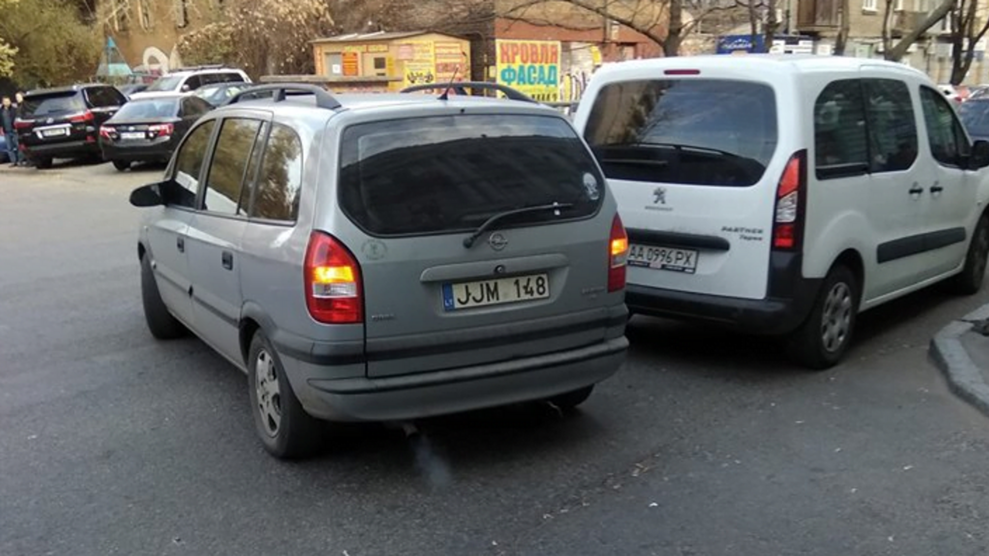 Соцмережі 'прославили' проросійського таксиста з Дніпра: 'чекає своїх' з РФ і обожнює Путіна – фото