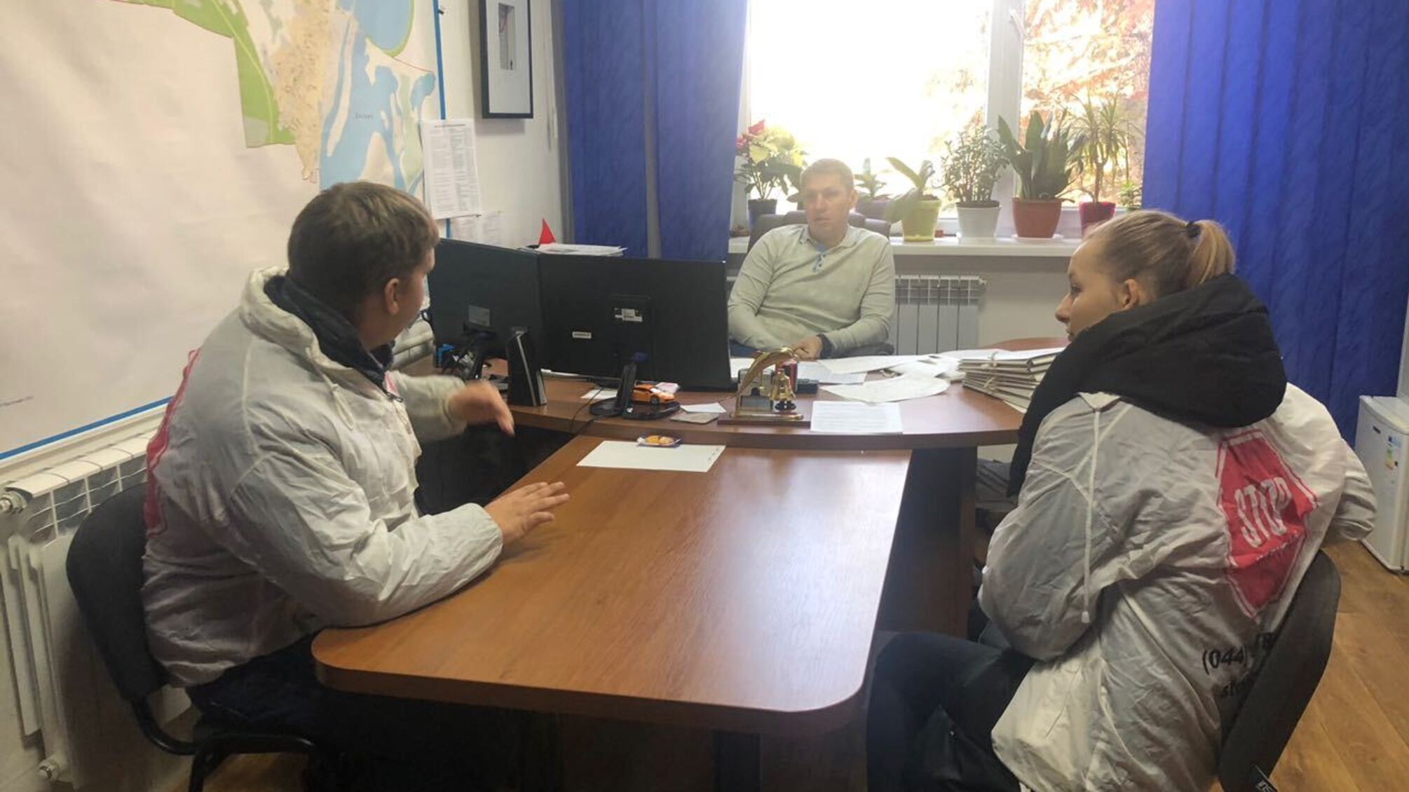 Бруд і сморід у Вишгороді – незаконне сміттєзвалище та каналізаційні стоки не дають жити мешканцям міста