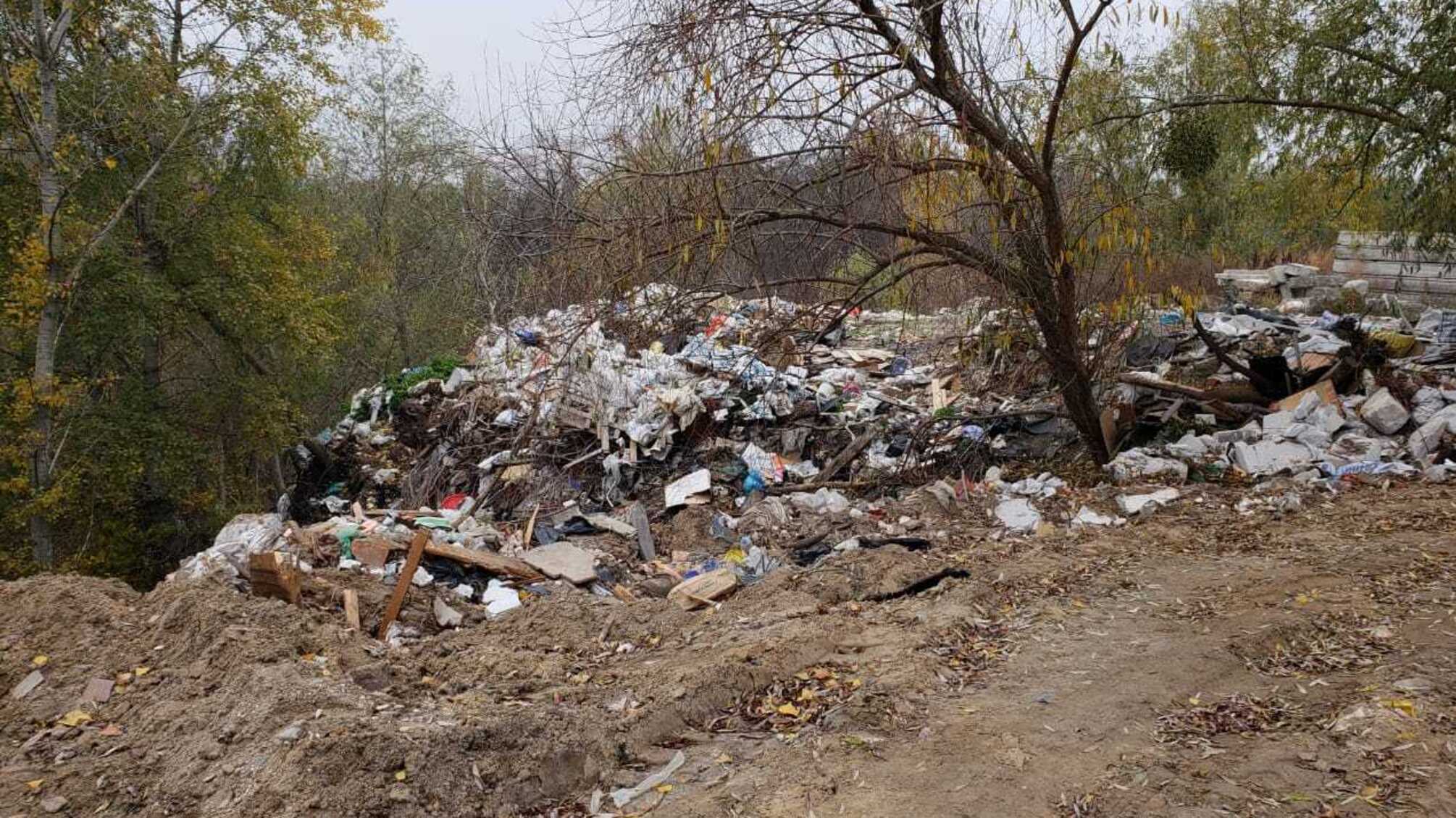 'Говорили-балакали' – мер Вишгорода Момот за 3 місяці не може прибрати незаконне сміттєзвалище в місті