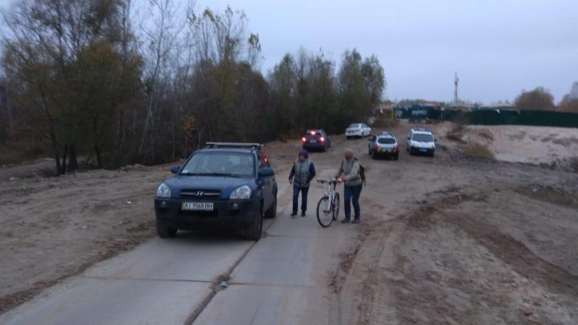 'Відпустіть наших хлопців, бо буде біда': у Києві затримано активістів, які напали... на паркан