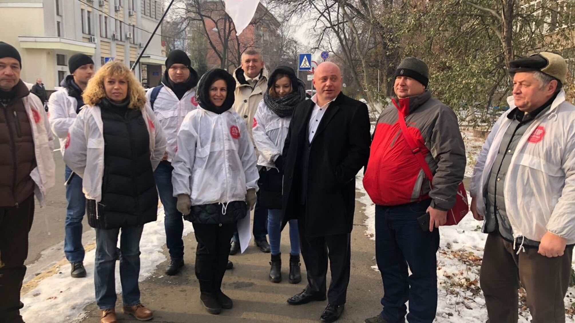 У Рівному – 'кришують', у Києві – перевірять? Рівняни пішли до Авакова та Луценка через діяльність скандального підприємства у місті