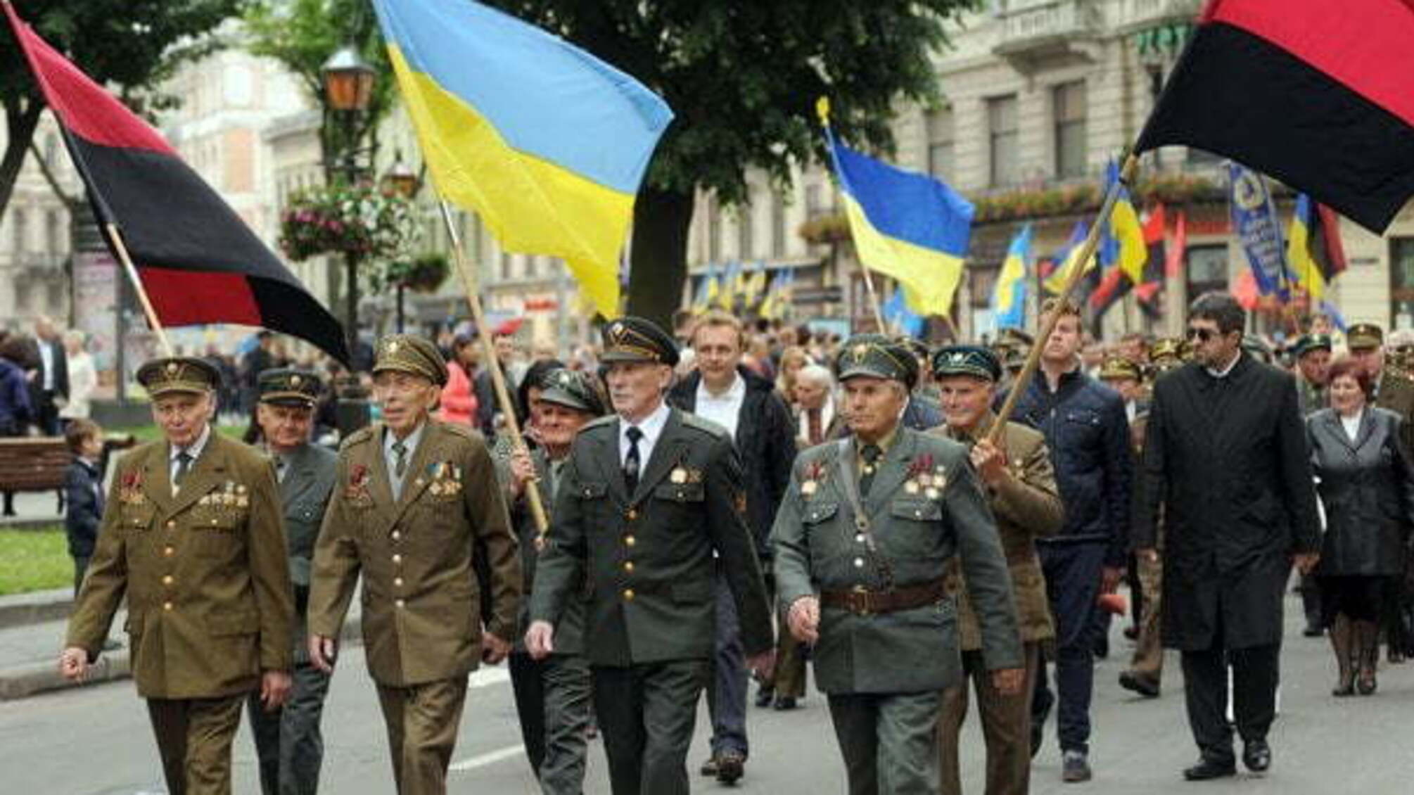 Порошенко офіційно визнав ОУН-УПА: закон, який перелякав Москву, підписаний