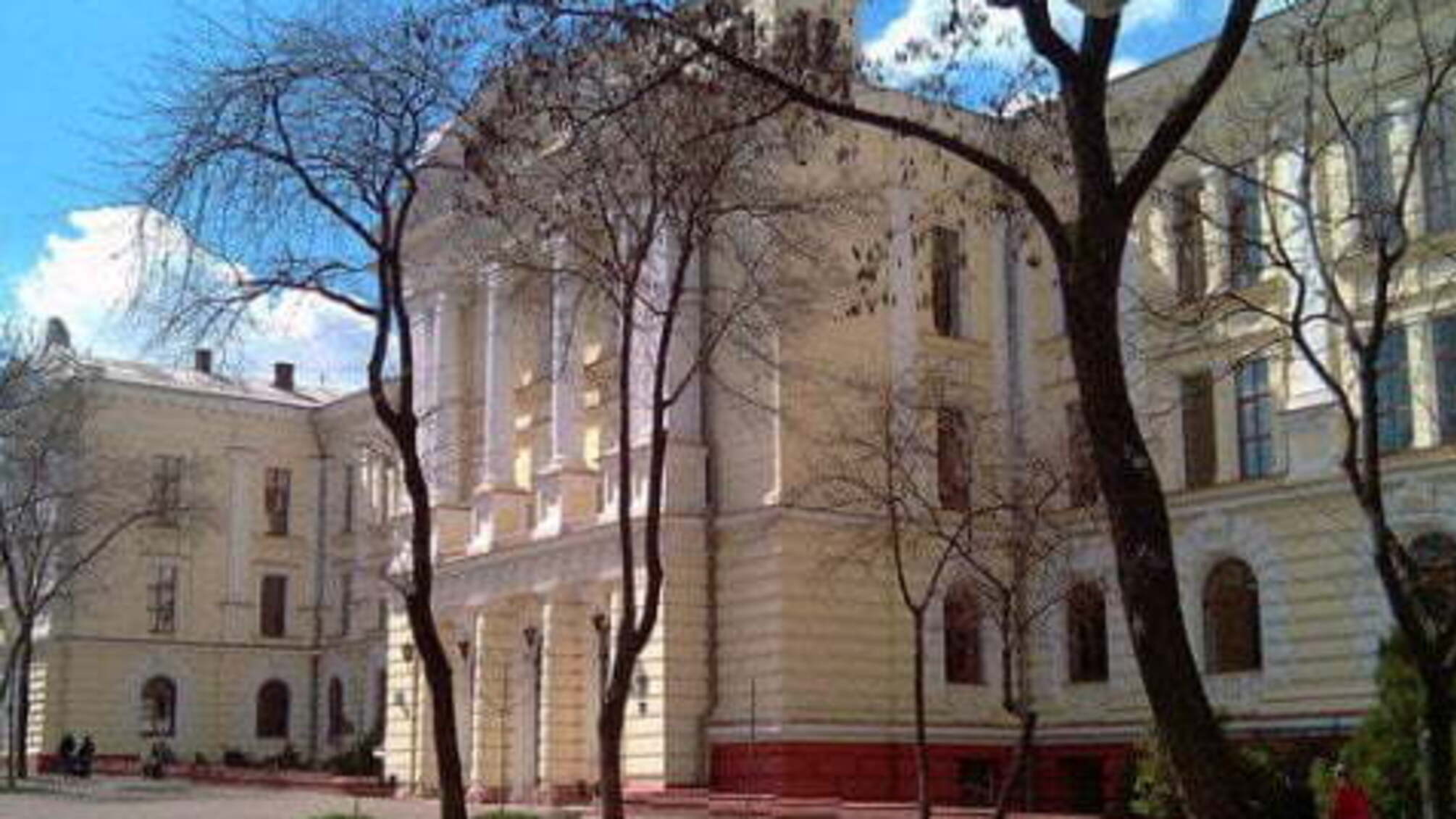 Призначення перевірять, ситуацію зі студентами-іноземцями вирішать: виконувач обов'язків ректора ОНМедУ дав інтерв'ю 'СтопКору'