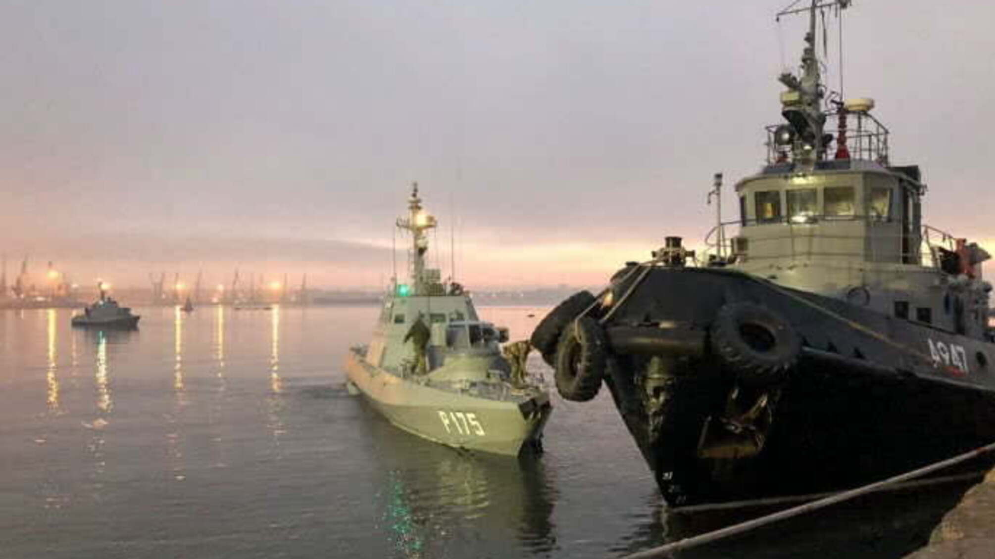 Україна готує нову операцію військових кораблів у Керченській протоці: Полторак вразив Москву заявою