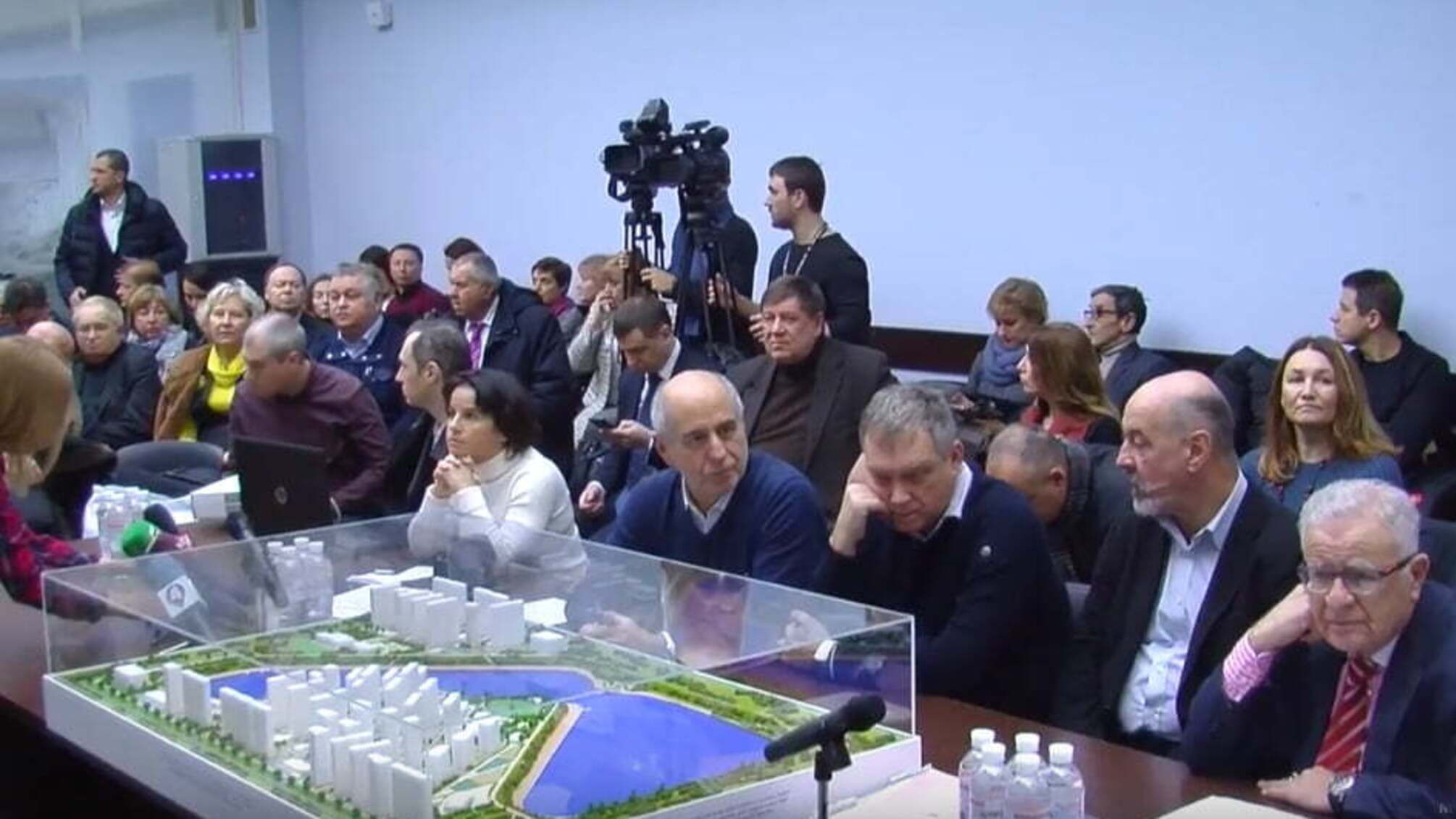 «Розірвання таких угод підриває довіру інвесторів до міста» – Містобудівна рада розглянула проект забудови на Осокорках