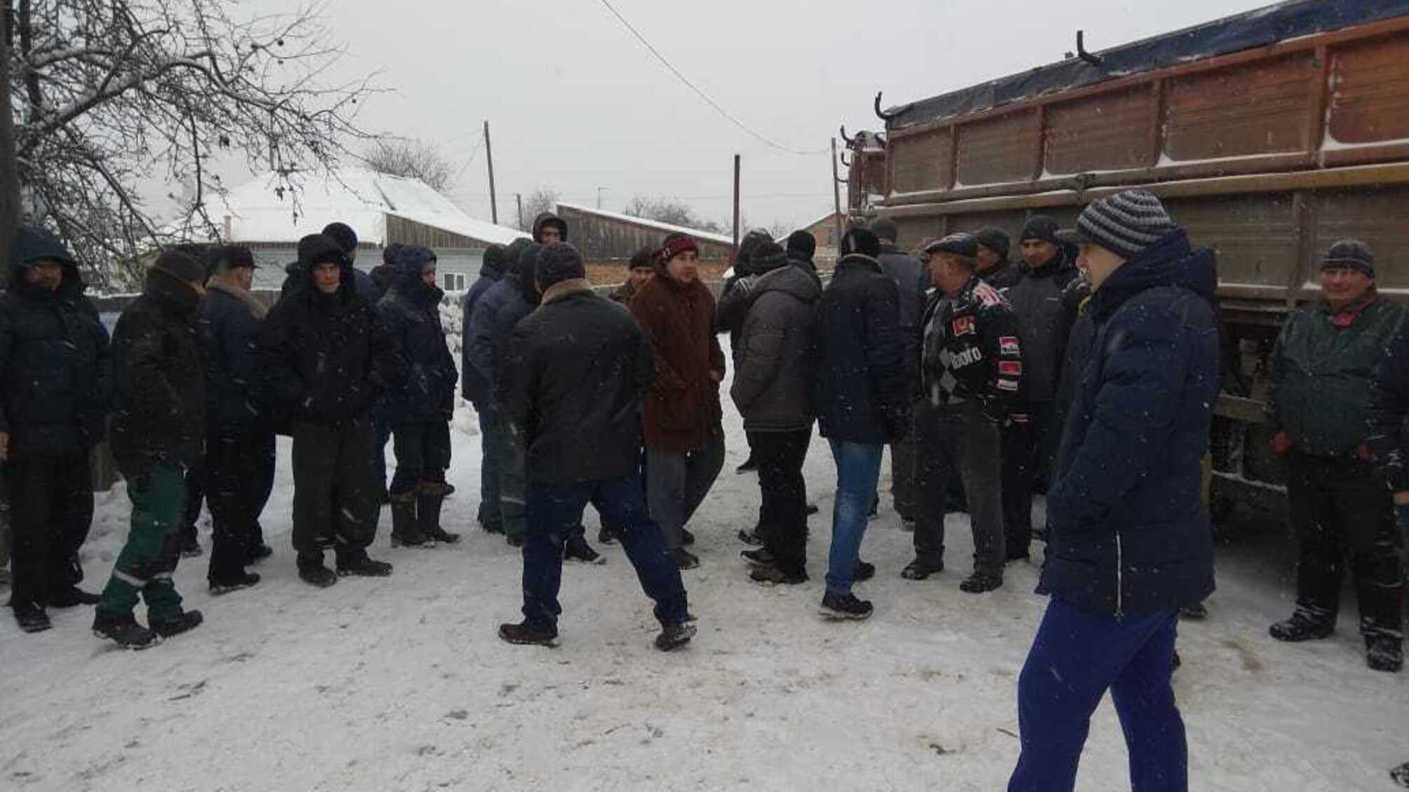 '20 викликів – жодної реакції' – працівники 'Росток-Холдингу' обурені діями поліції, яка фактично заблокувала підприємство