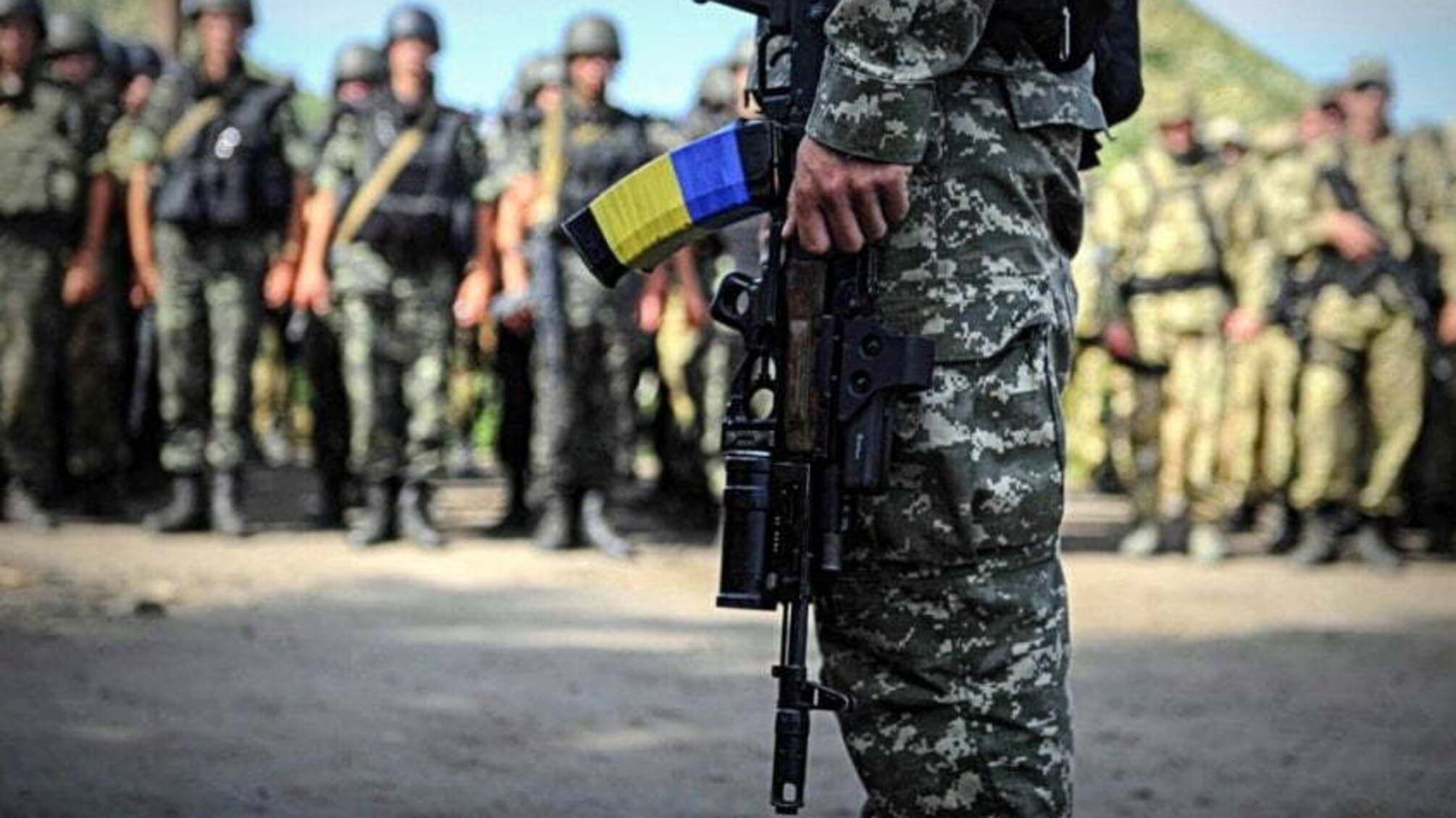 Порошенко затвердив терміни призову на строкову службу