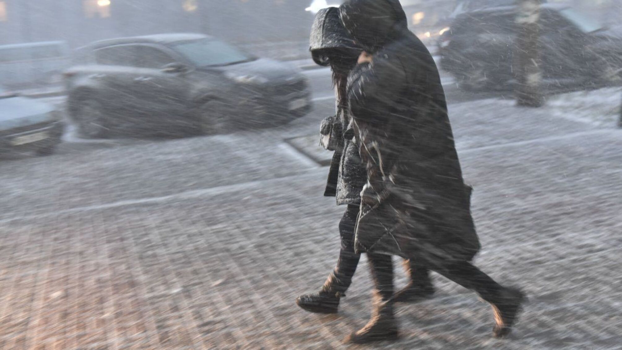 В Україну прийшла справжня зима: понад 150 населених пунктів знеструмлено