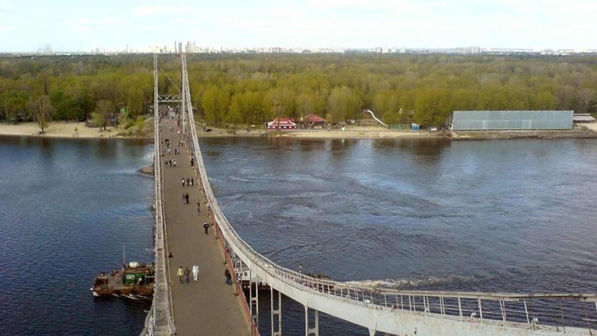 Підприємець незаконно звів будівлю у заповідній зоні Києва