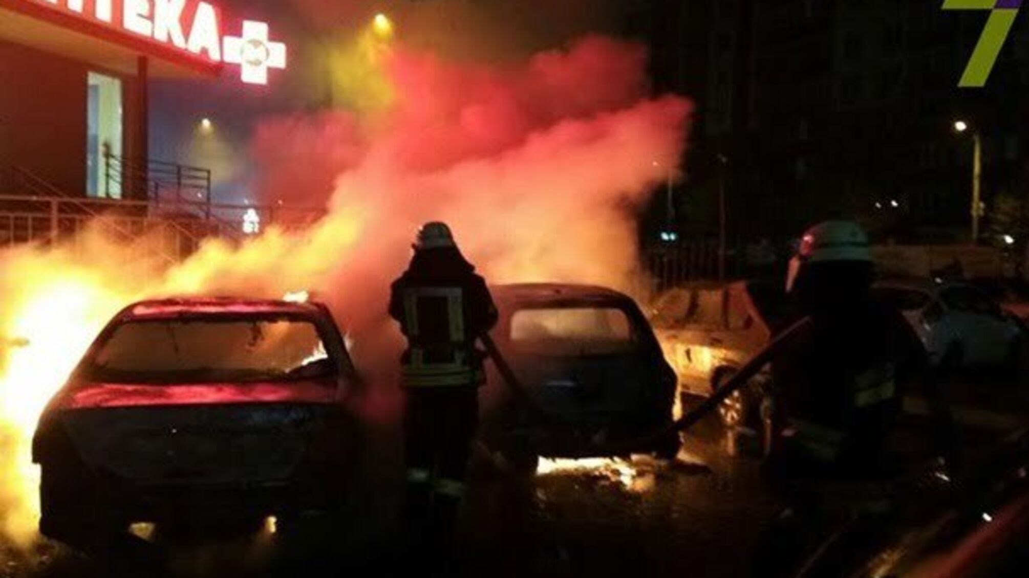 В Одесі невідомі намагалися підпалити автомобіль судді