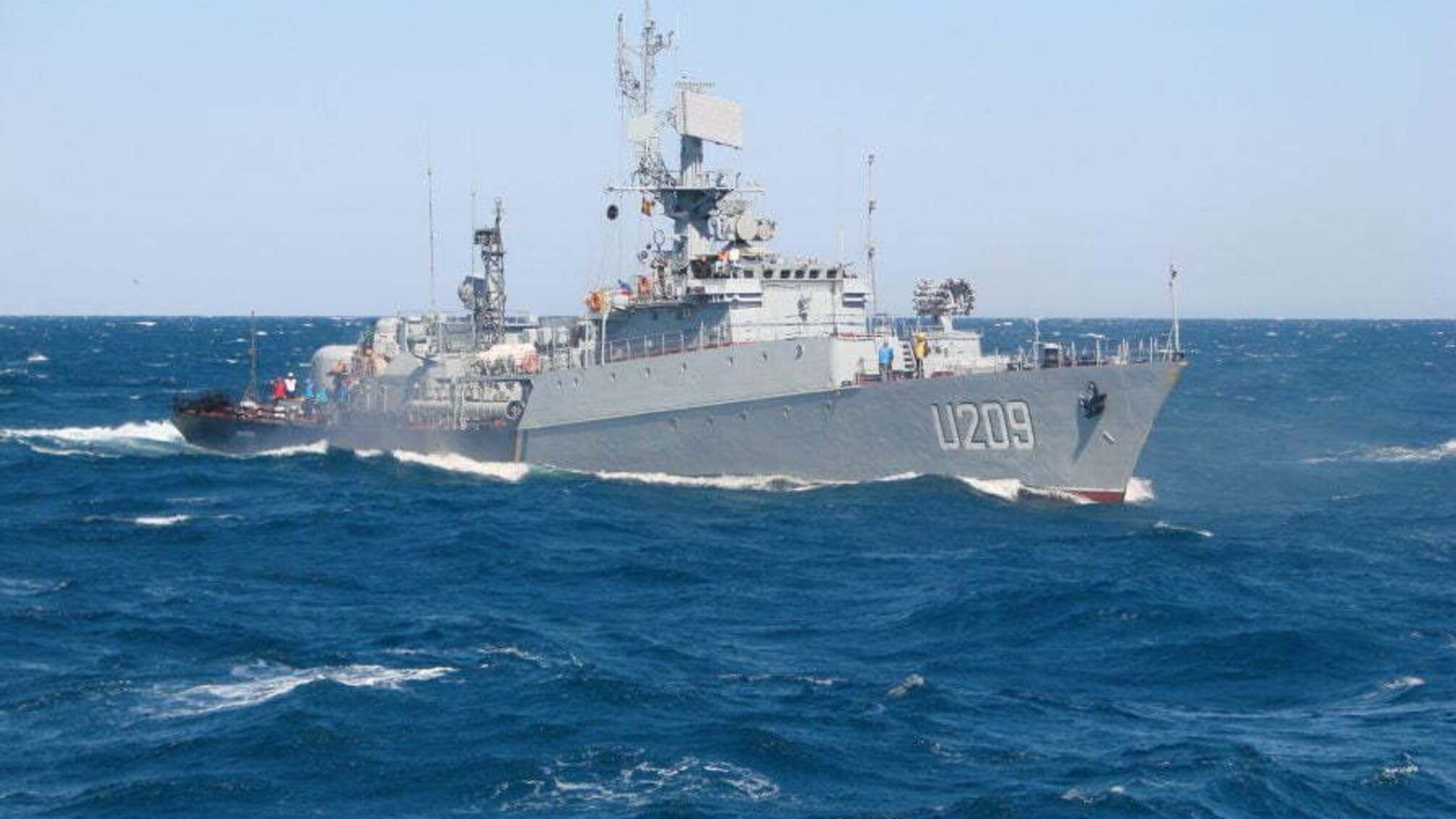 Київ вимагає у Москви відремонтувати кораблі, залишені в Криму