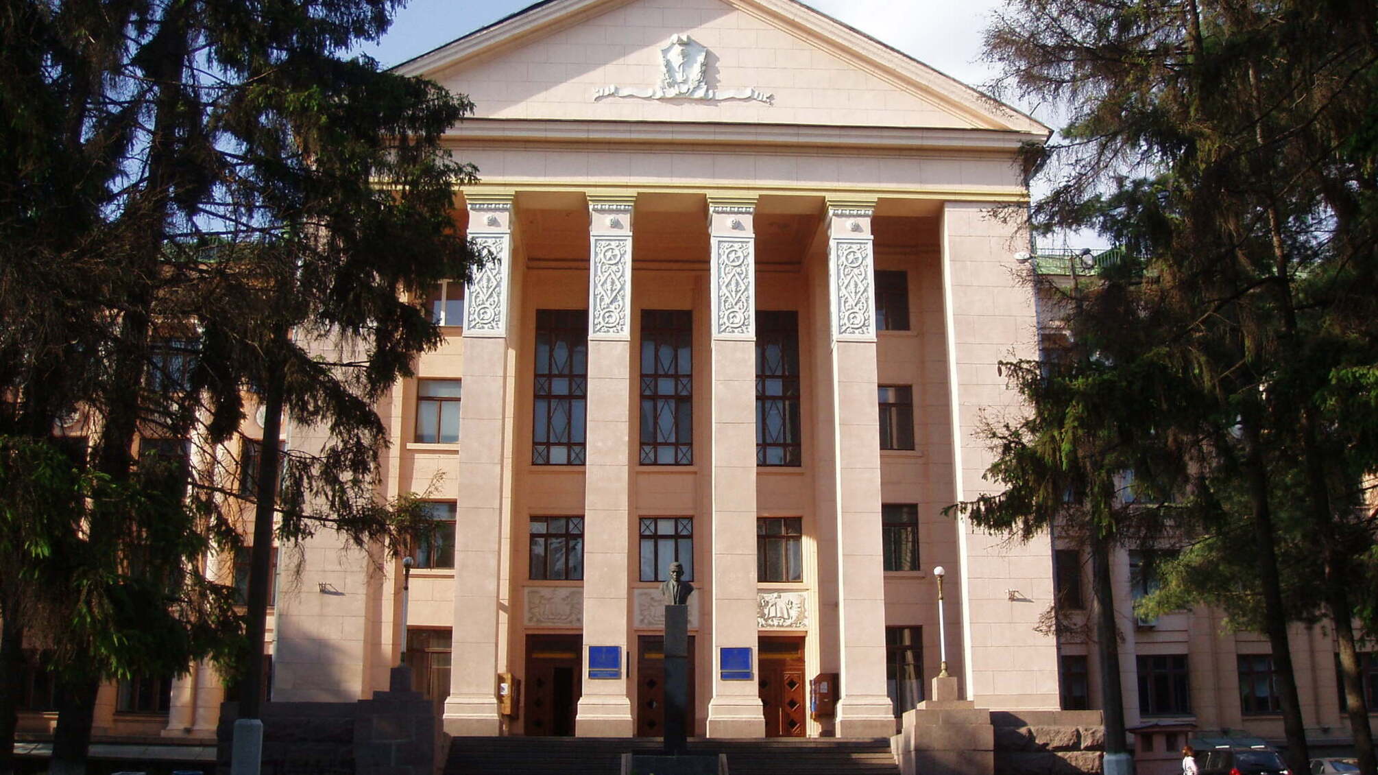 Керівництво медуніверситету Богомольця організувало страйк попри волю студентів