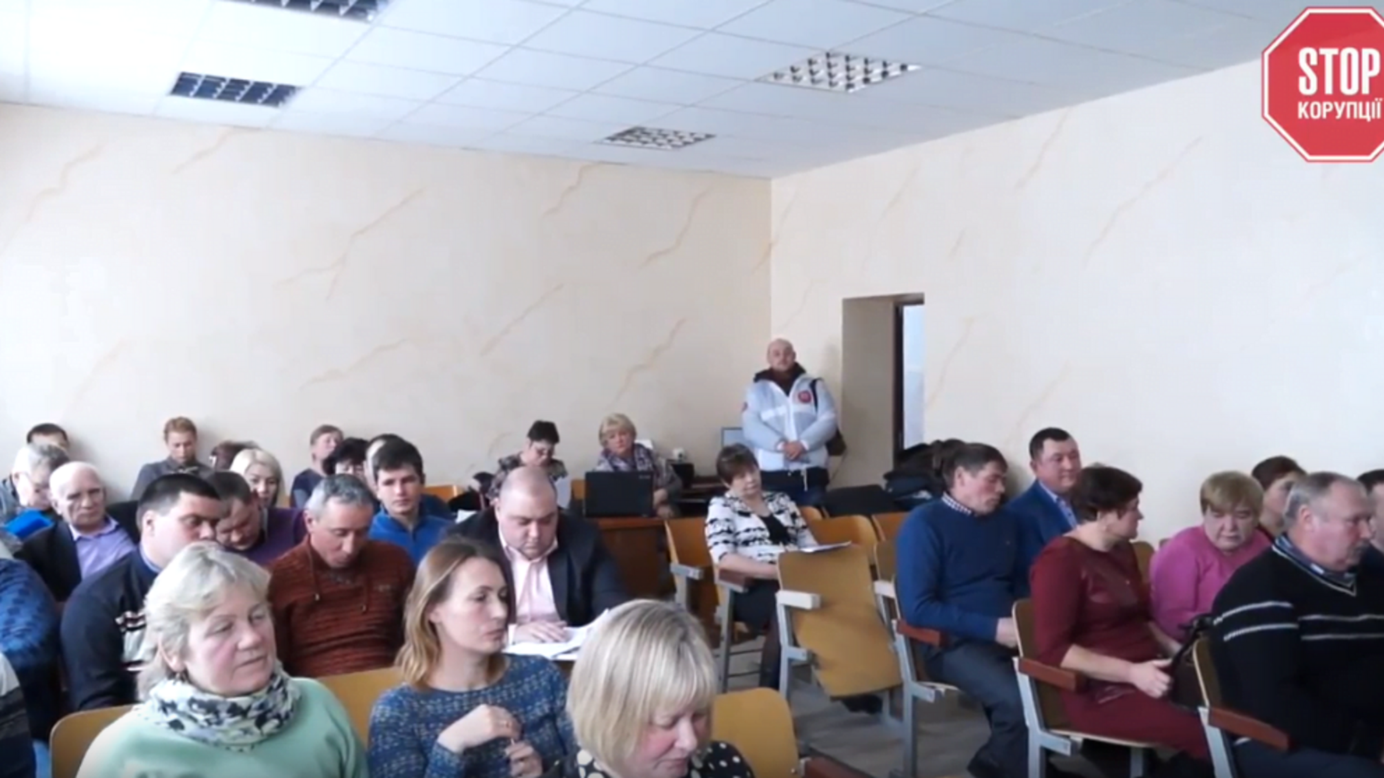'СтопКор' дізнався, як на Житомирщині аграрії ошукали місцевий бюджет на мільйони гривень