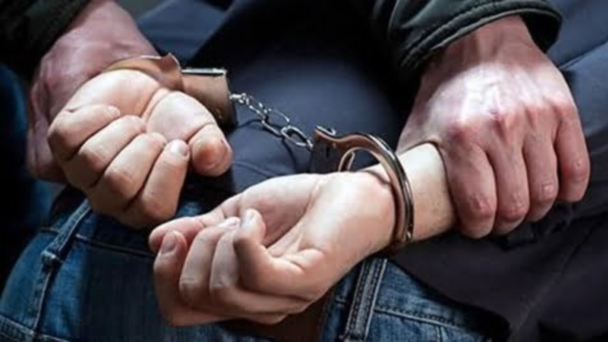 У Хмельницькому офіцер-прикордонник попався на торгівлі наркотиками