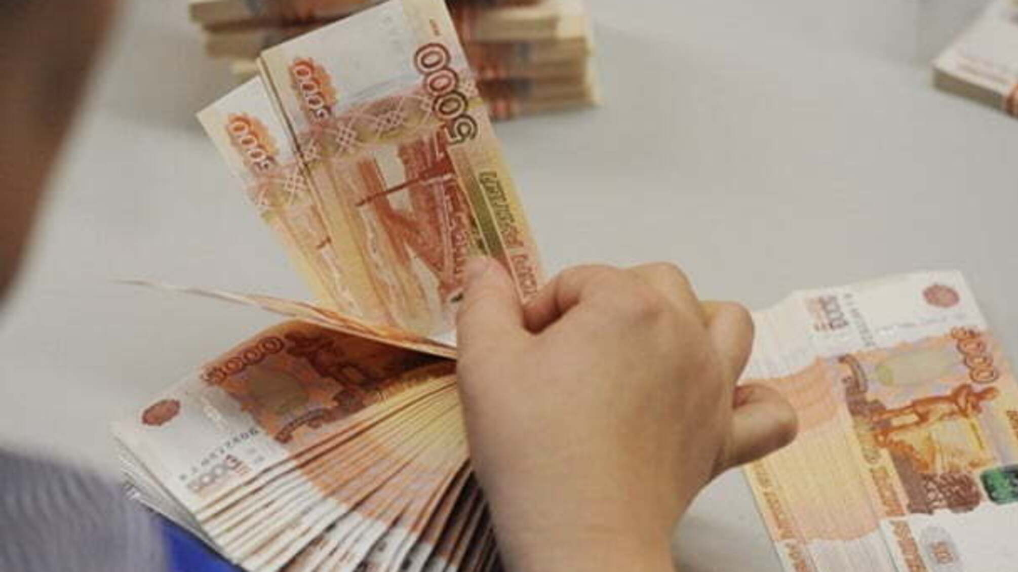 Аксьонов розповів про малі зарплати кримчан